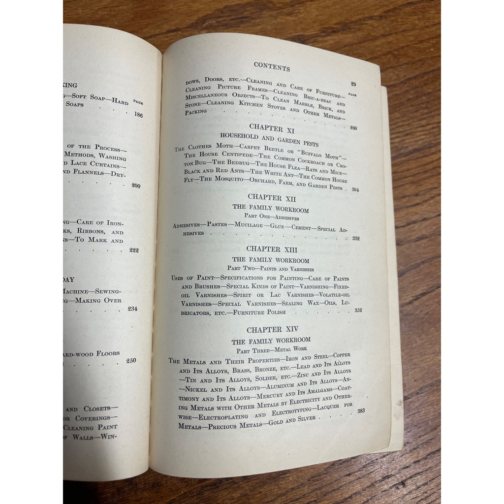 Household Discoveries & Mrs Curtis's Cookbook - Sidney Morse 1909 Hardcover Book