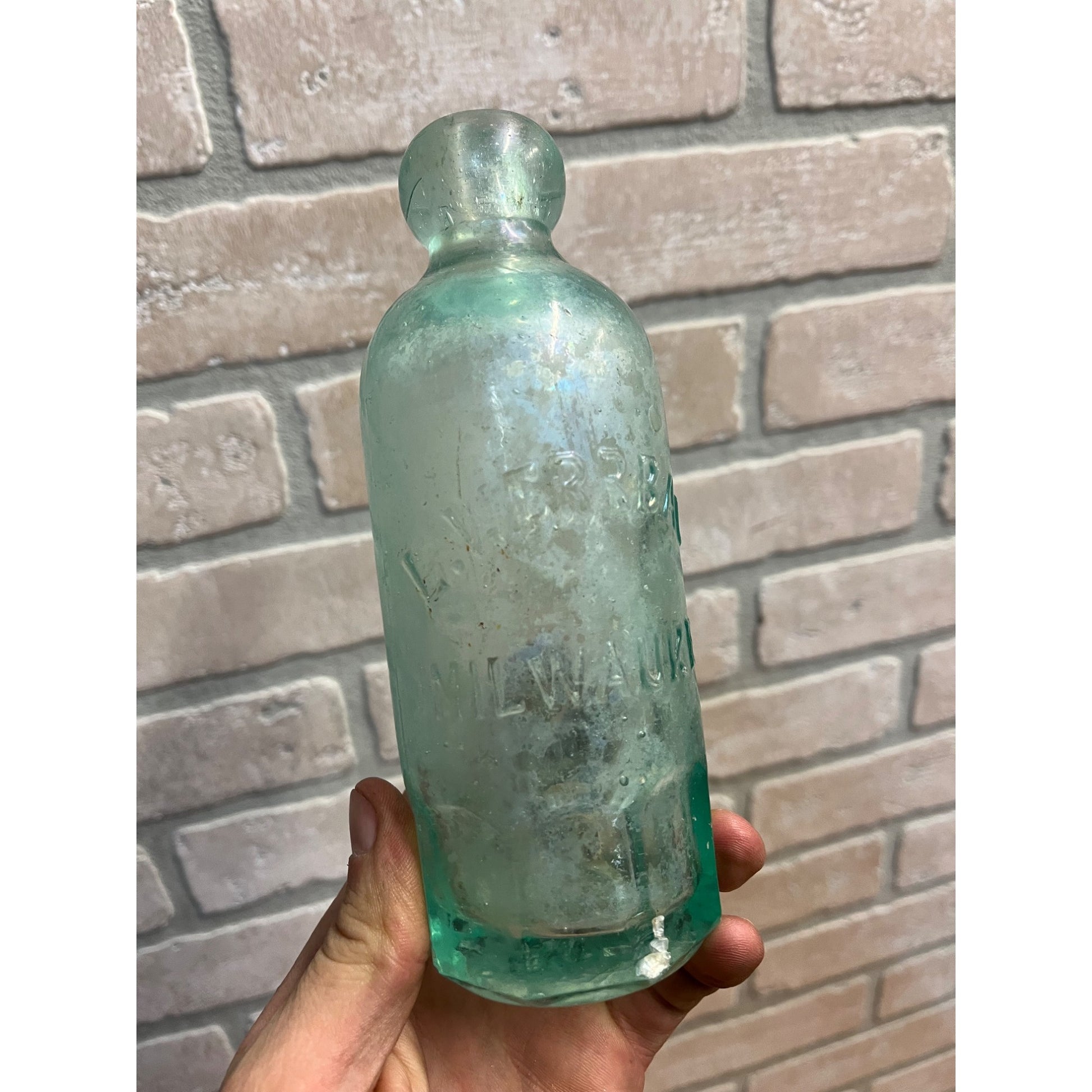 L. Werrbach c1890s Milwaukee Wis Aqua Blue Soda Bottle Blob Top Hutchinson