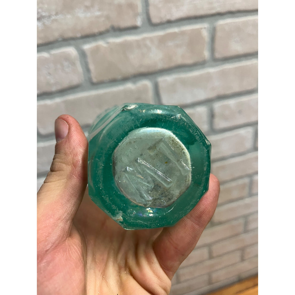 L. Werrbach c1890s Milwaukee Wis Aqua Blue Soda Bottle Blob Top Hutchinson