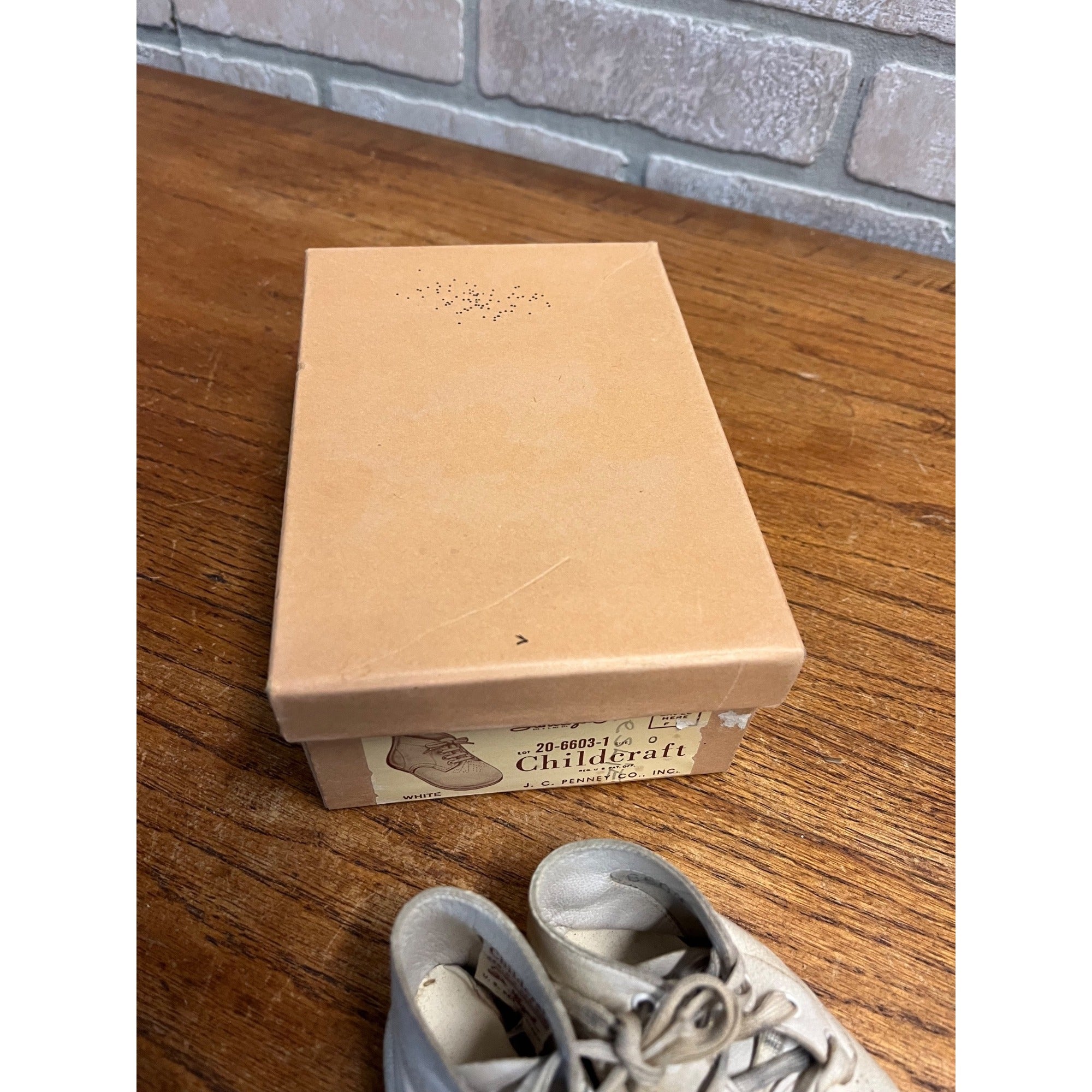 Vintage J.C. Penney Baby Shoes Infant Size Childcraft White - Original Box