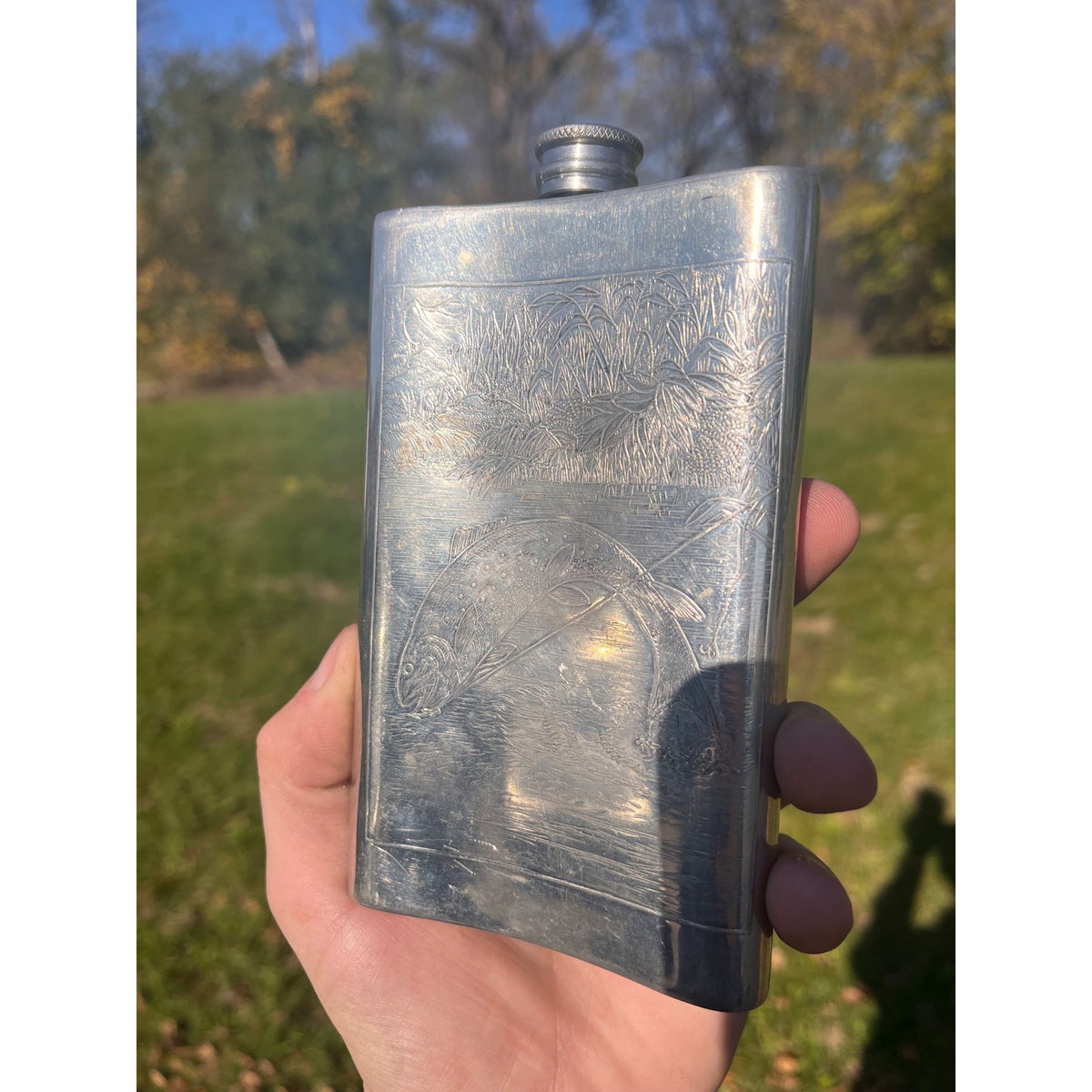 Orvis Sheffield England 8oz Etched Pewter Flask Fly Fishing Theme