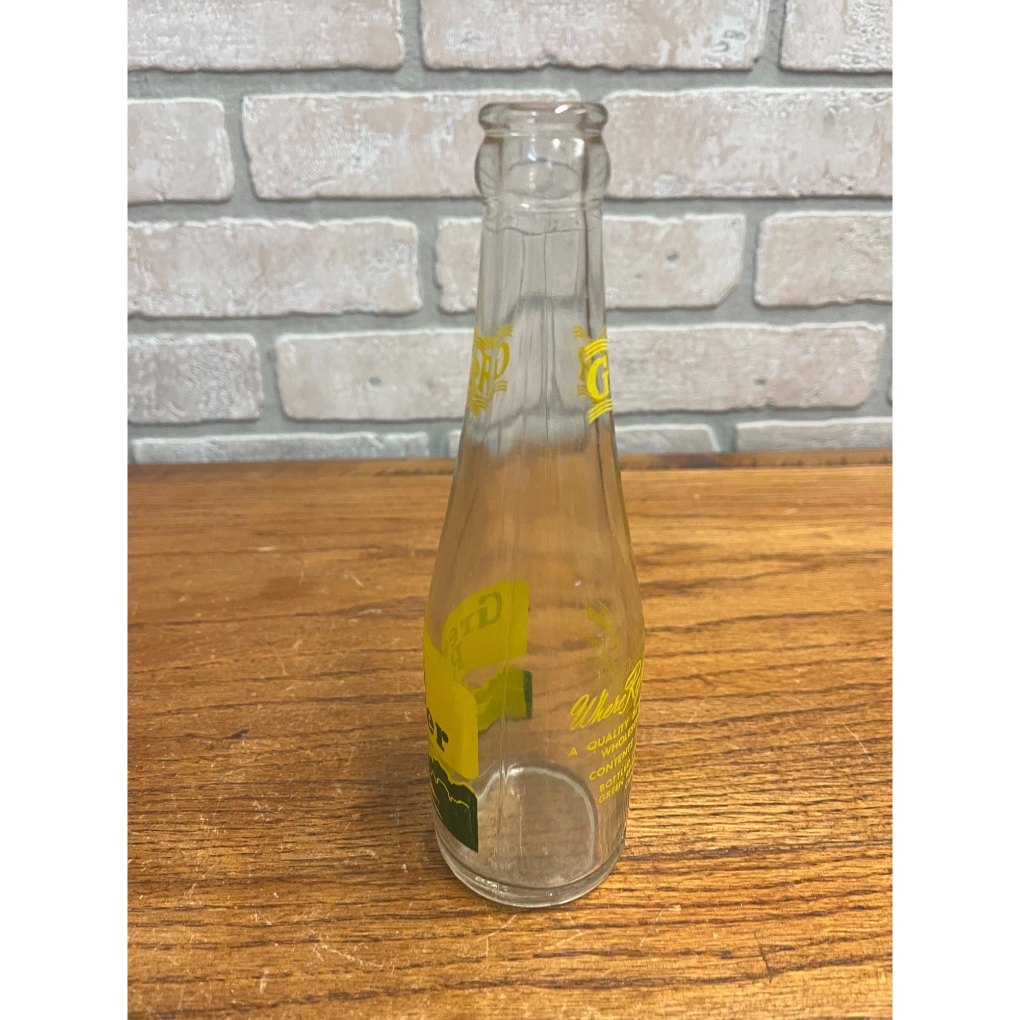 Vintage Green River ACL 7 Ounce Glass Soda Bottle 1947 Chicago Illinois