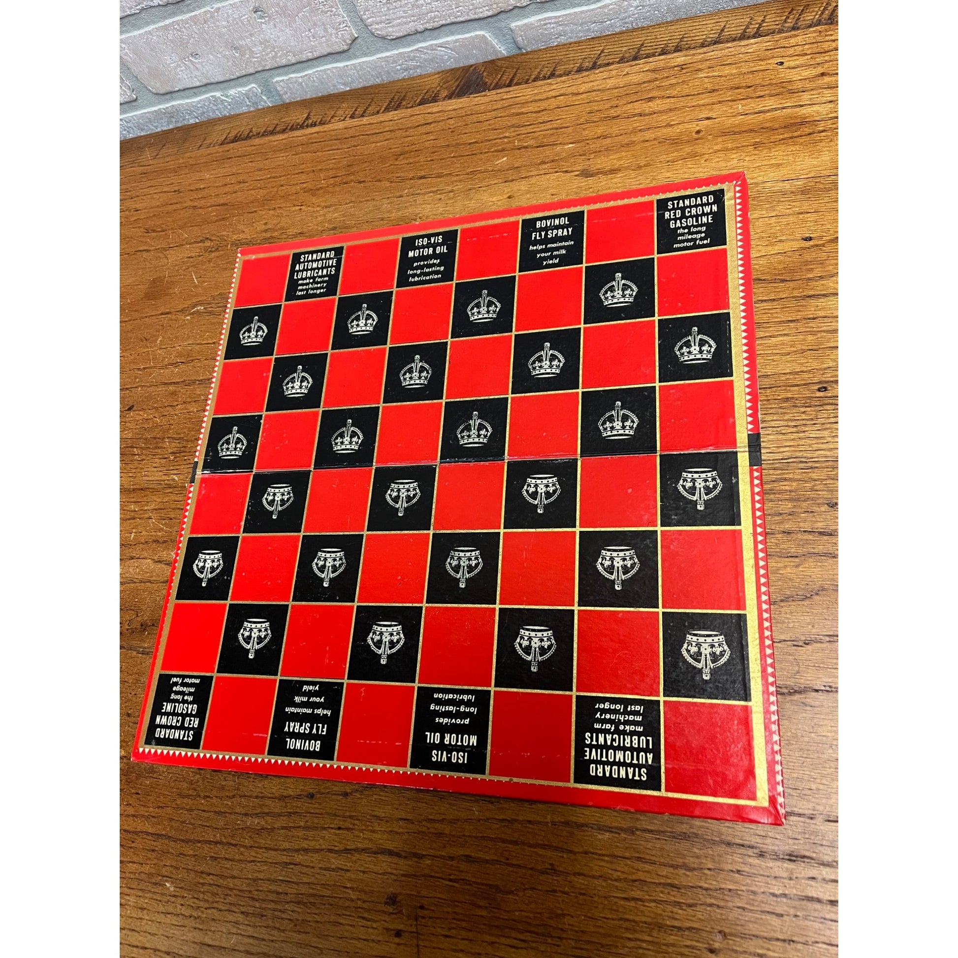 Vintage 1938 Standard Oil Kiel Wisconsin Advertising Checker Board & Checkers