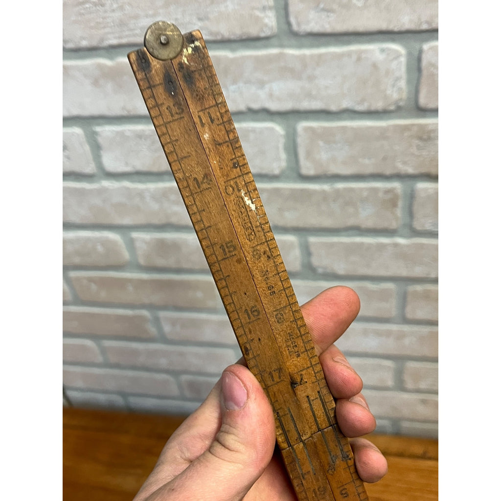 Vintage STANLEY Rule & Level Co. Boxwood & Brass Folding Ruler No. 68. (24")