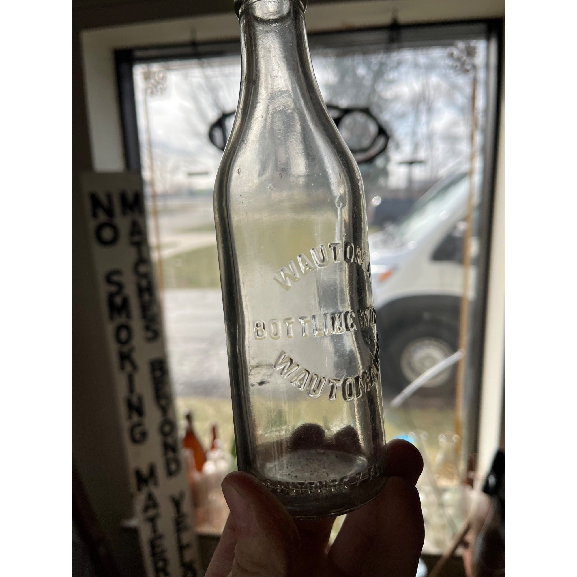 Vintage Wautoma Bottling Works Wis Embossed Sofa Bottle 24oz Wisconsin WI