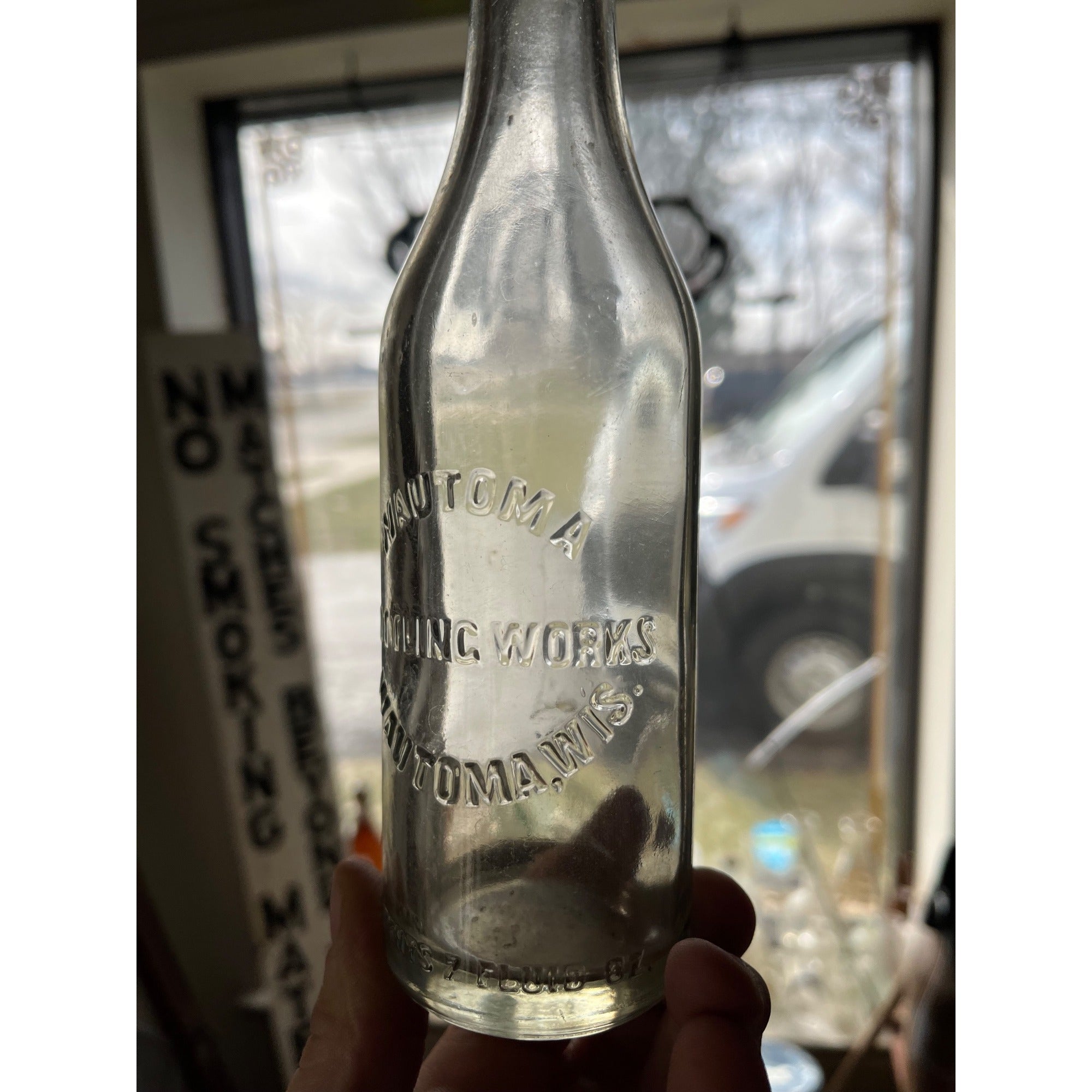 Vintage Wautoma Bottling Works Wis Embossed Sofa Bottle 24oz Wisconsin WI
