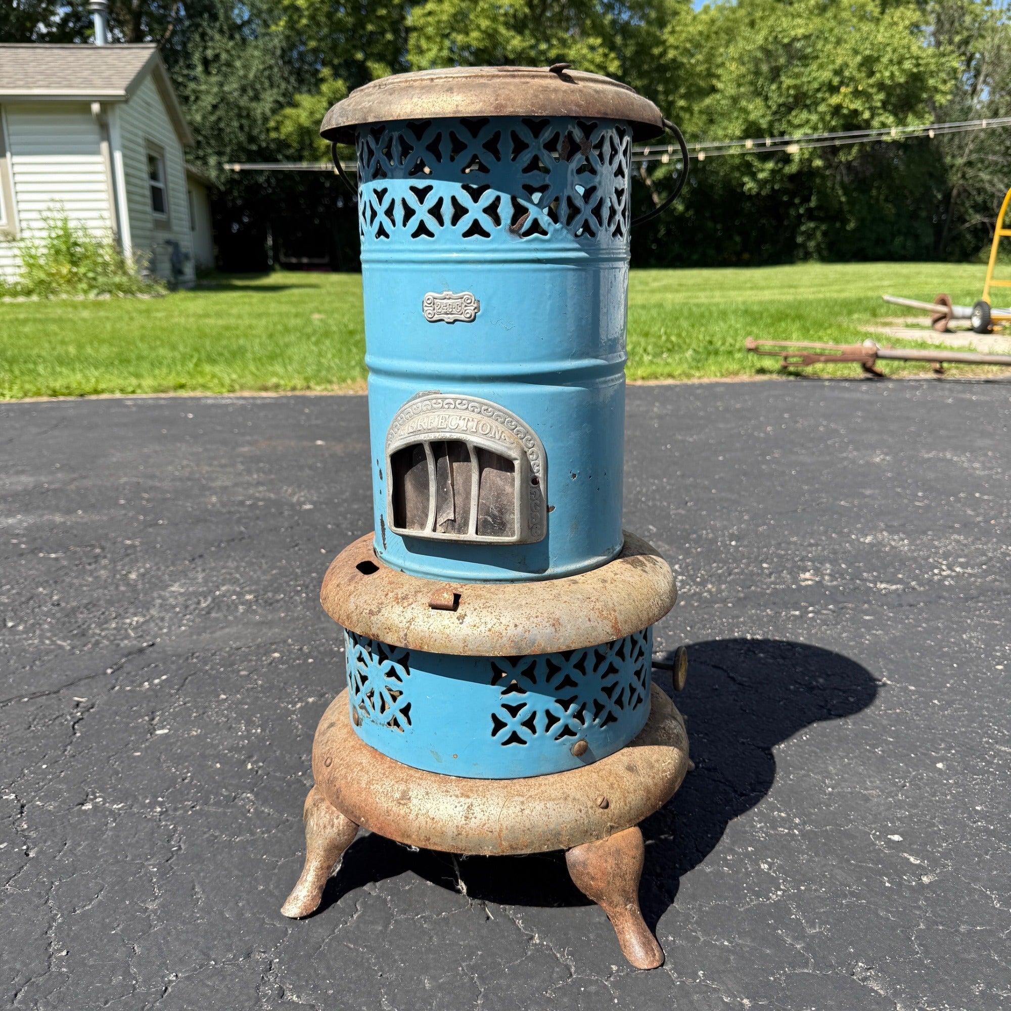 Antique Blue Enamel Perfection Oil Heater Cabin Parlor Stove Kerosene 240-c