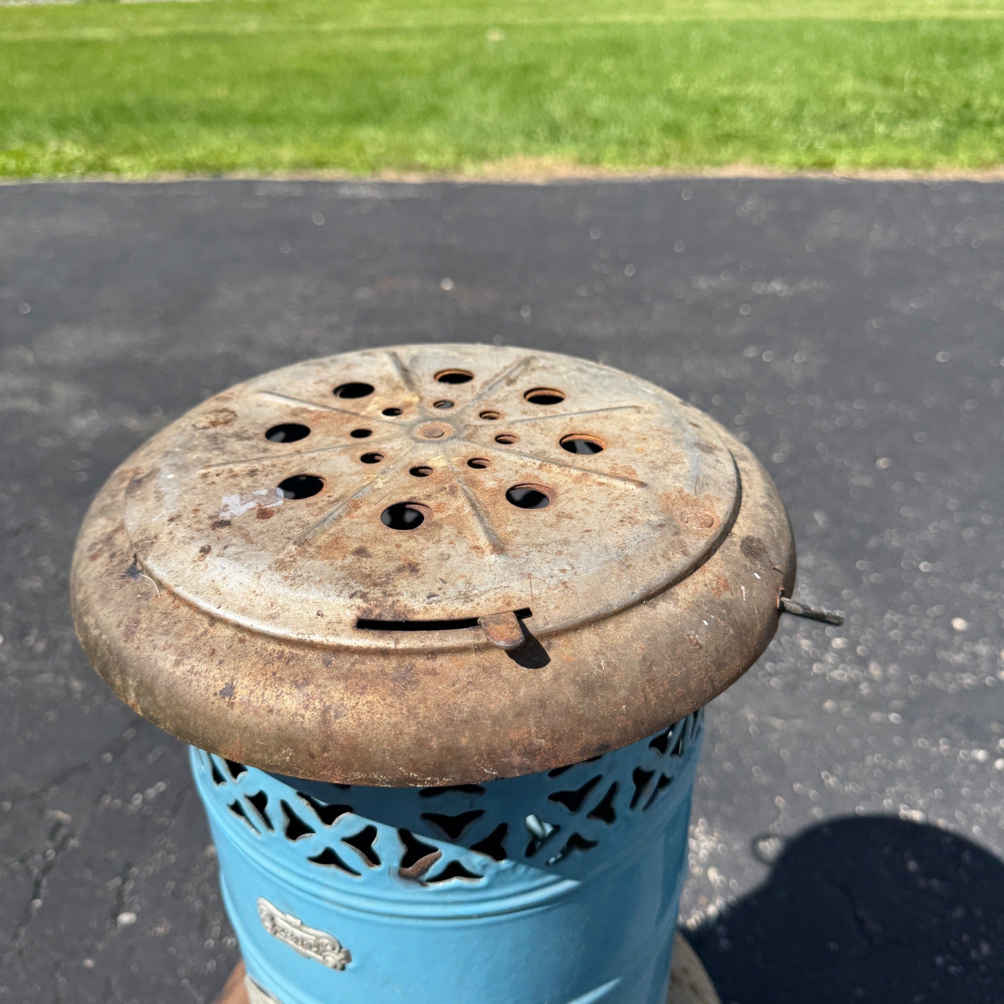 Antique Blue Enamel Perfection Oil Heater Cabin Parlor Stove Kerosene 240-c