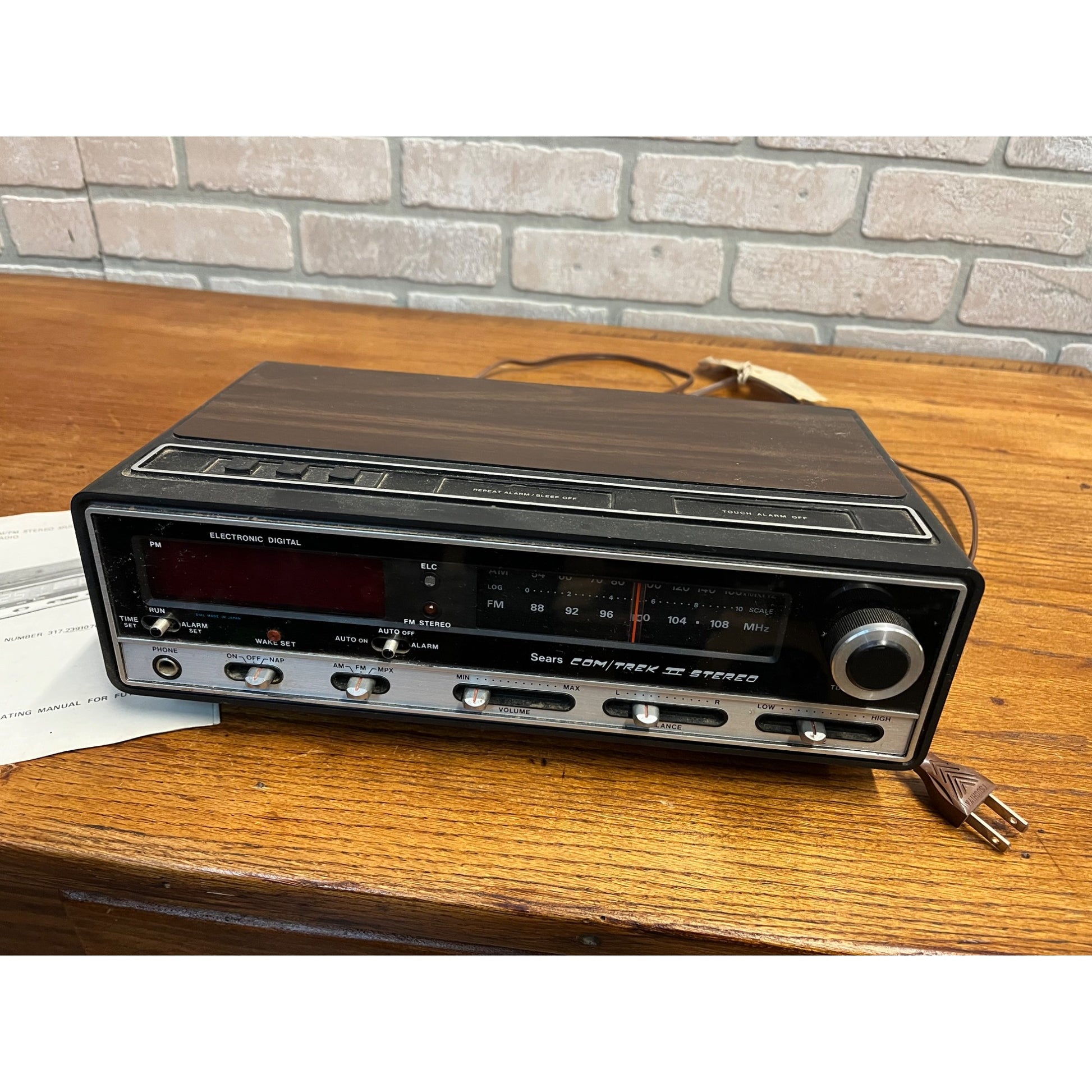 Vintage 70s Sears Com/Trek II 2 AM/FM Stereo Alarm Clock Radio Model 317 23910700