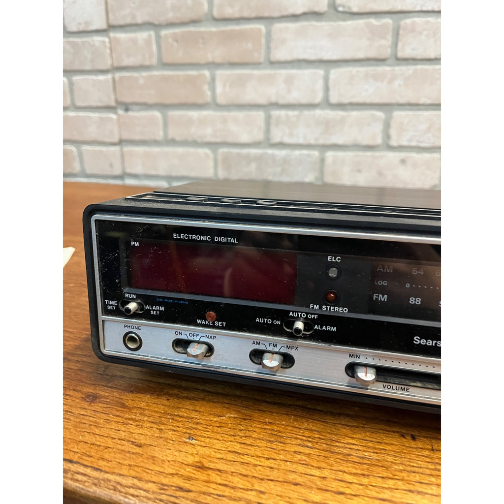 Vintage 70s Sears Com/Trek II 2 AM/FM Stereo Alarm Clock Radio Model 317 23910700