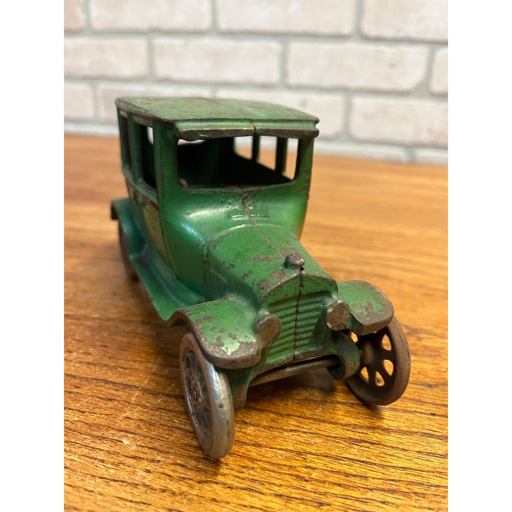 Antique Arcade Cast Iron Ford Model T Automobile 4-Door Original Green Paint Toy
