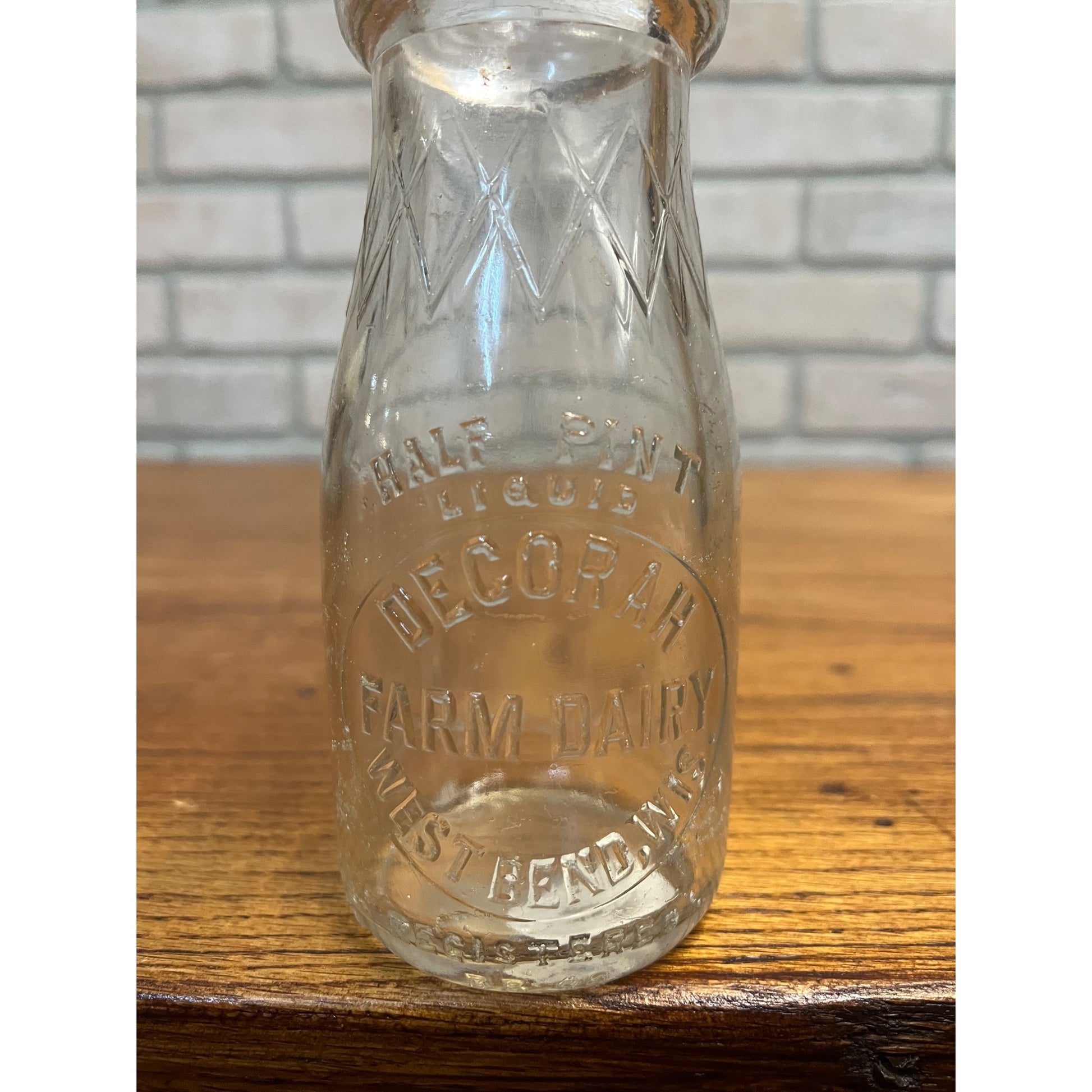 Vintage Decorah Farm Dairy West Bend Wis Half Pint Bottle WI Wisconsin