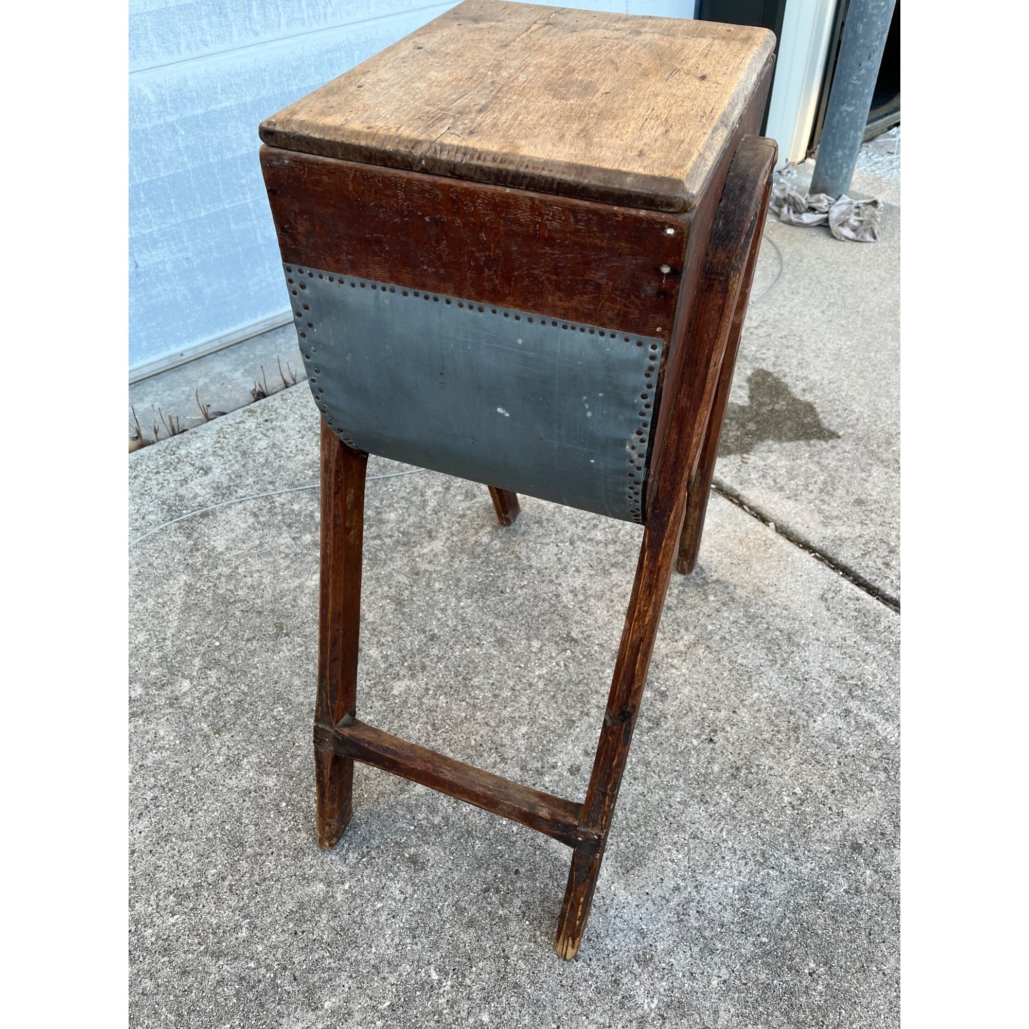 Antique Primitive 19th c. Standing Wooden Butter Churn Hand Crank Four-Legged
