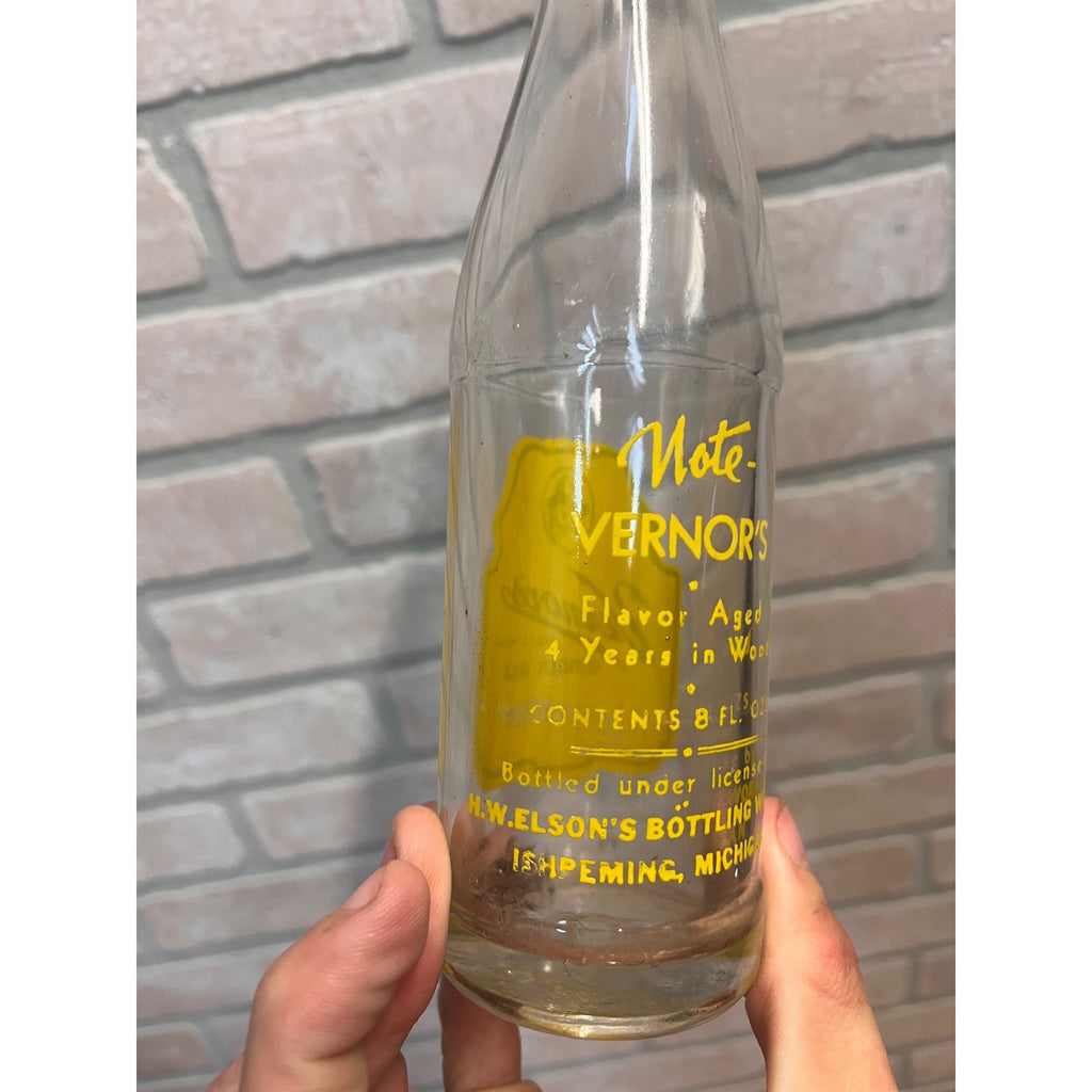 Vernor's Ginger Ale Soda Bottle Elsons Bottling Works Ishpeming MI Michigan ACL