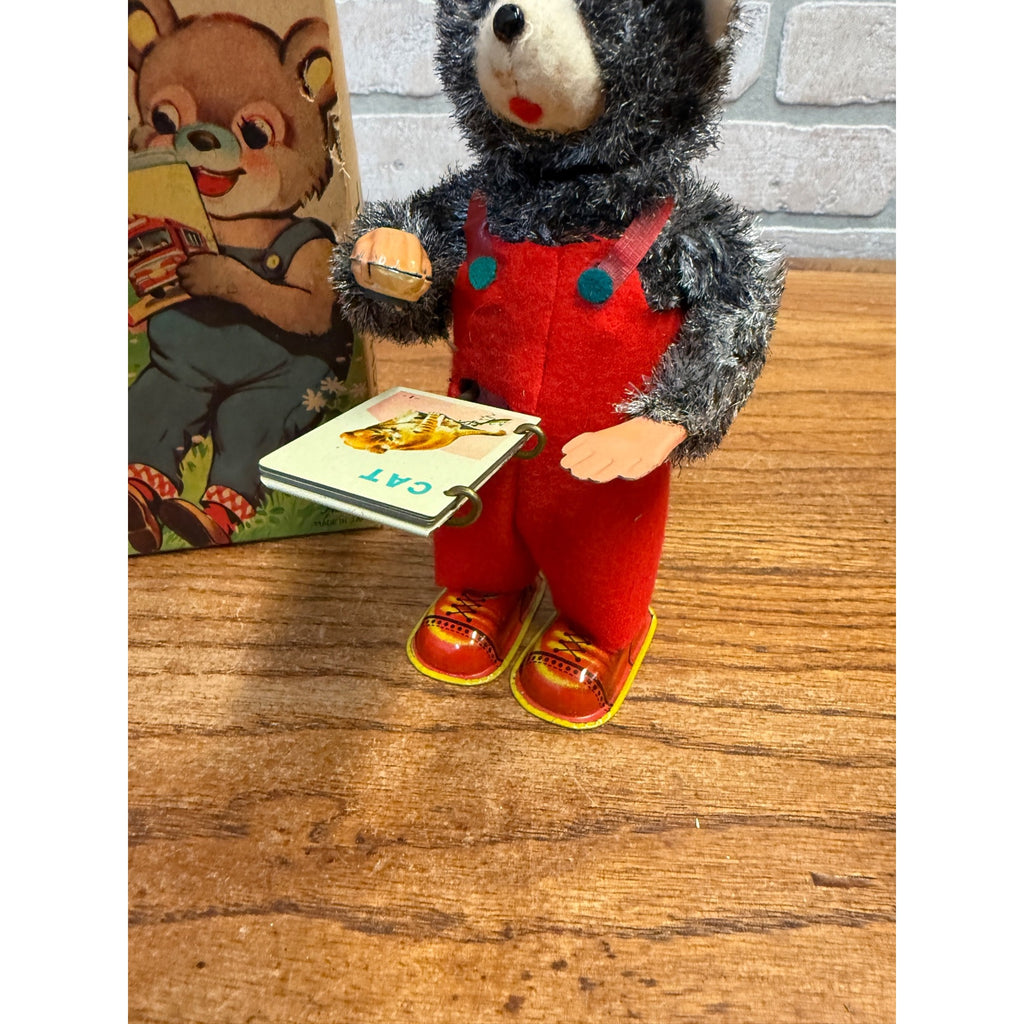 VINTAGE 1960s CUBBY THE READING BEAR MECHANICAL WIND-UP TIN LITHO TOY JAPAN