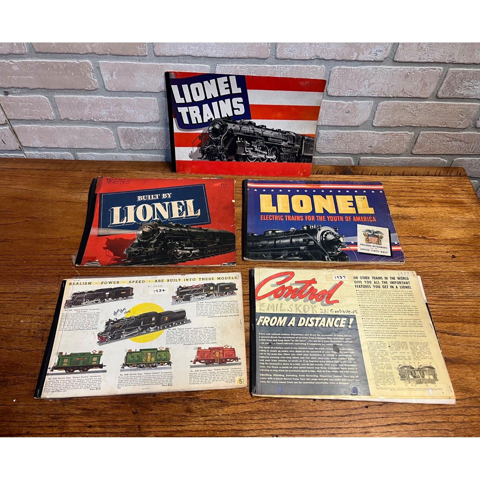 Original Lionel Electric Train Consumer Catalogs 1934, 1937, 1939, 1941, 1942