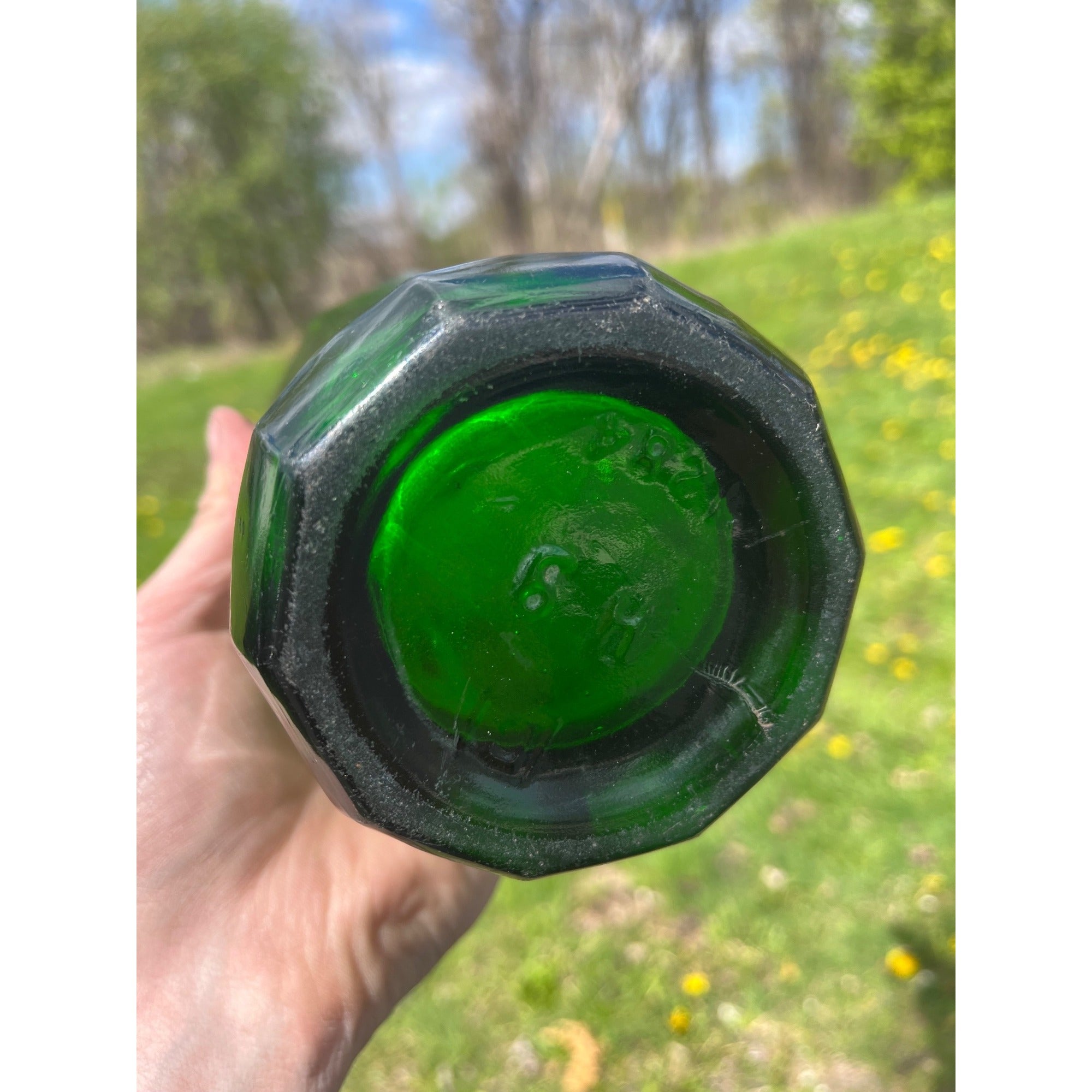 Vintage 1930s Sanitary Soda Water Co. West Allis Wis Wi Green Seltzer Bottle Paneled