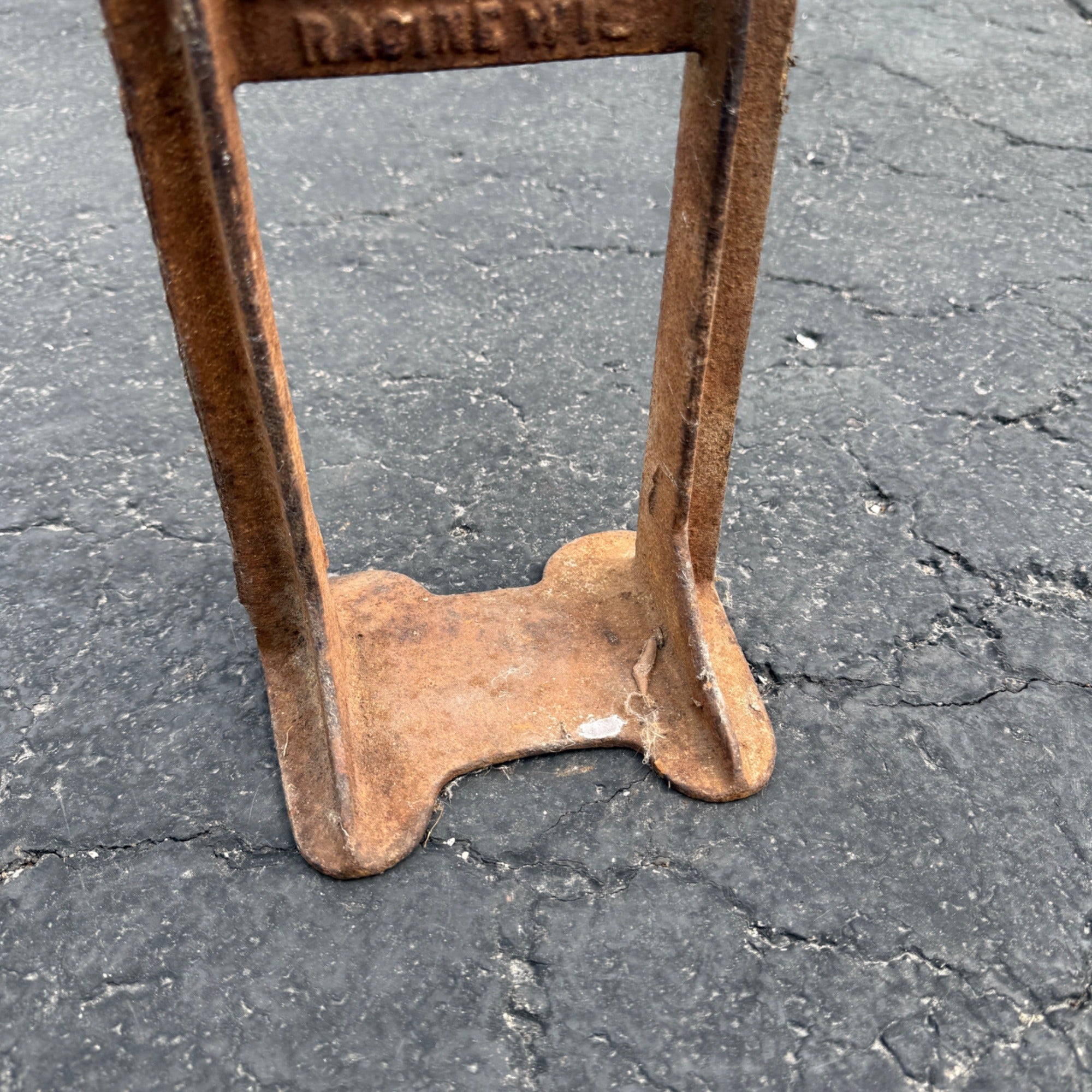 1900s ANTIQUE CAST IRON J.C.MOORE & CO. WAGON JACK STAND RACINE WIS