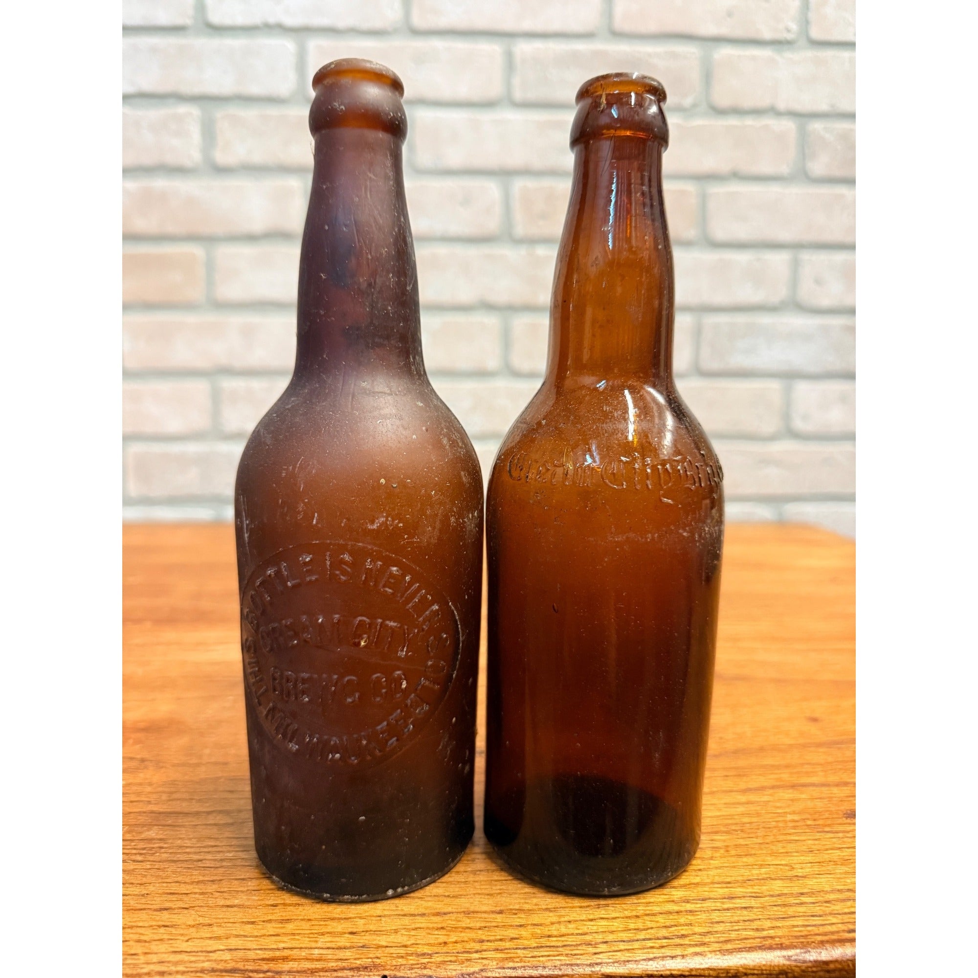 Pre-Pro Cream City Brewing Milwaukee Wisconsin Blob Top Beer Bottles Lot (2)