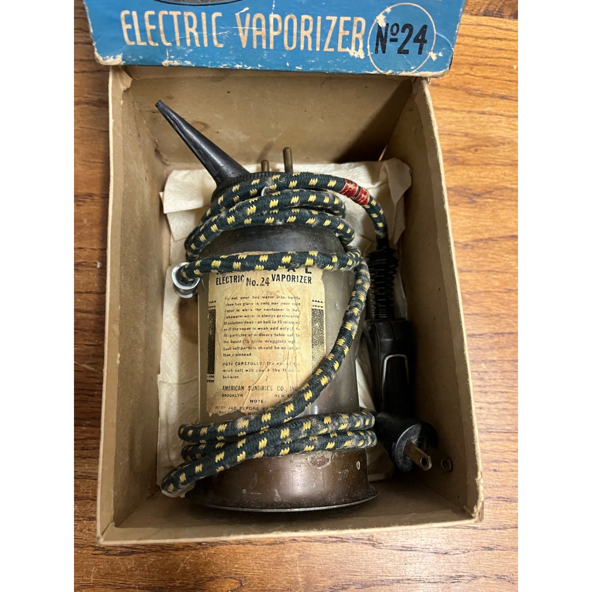 Vintage Renwal Electric Vaporizer No. 24 with Box Medical Device Instrument