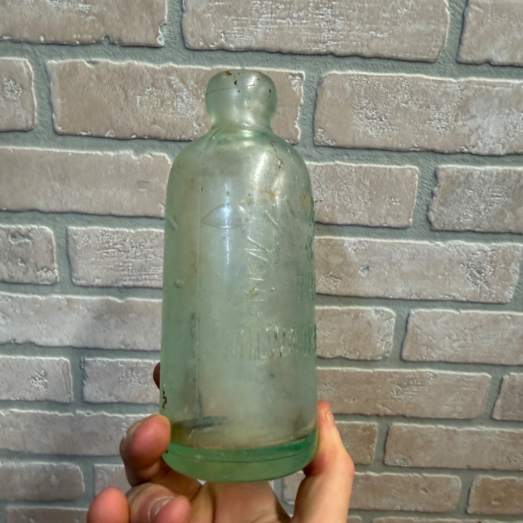Ben Kornburger & Bro Milwaukee Wisconsin Blob Top Hutchinson Soda Bottle