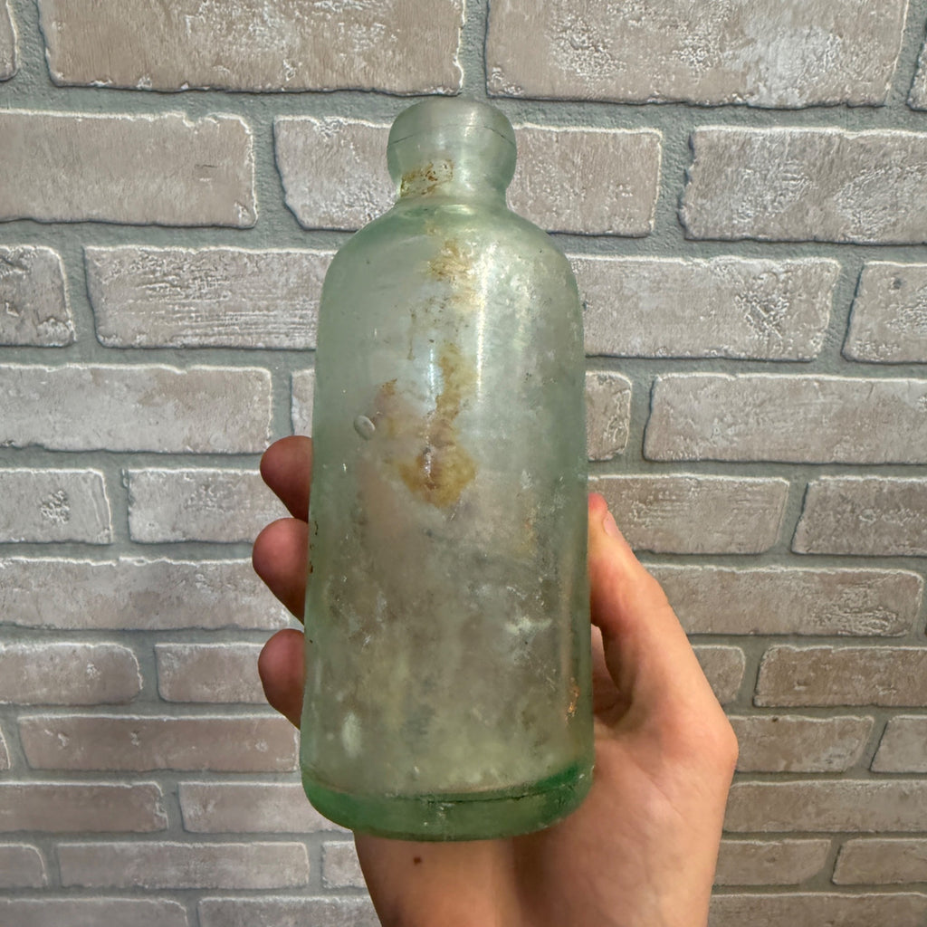 Ben Kornburger & Bro Milwaukee Wisconsin Blob Top Hutchinson Soda Bottle