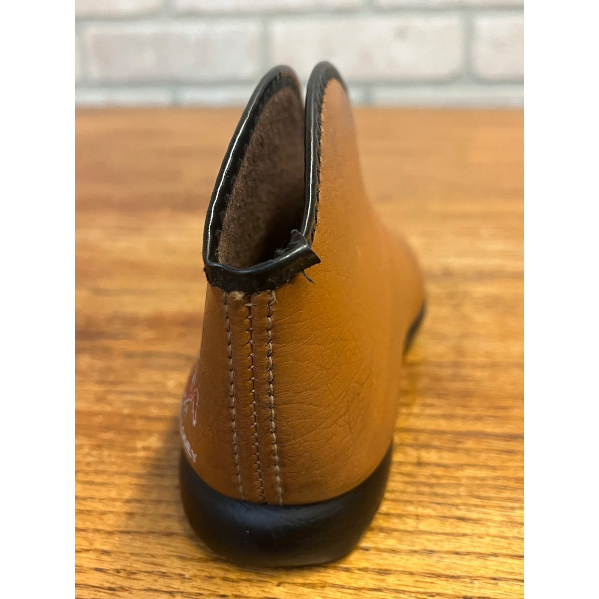 Vintage Yogi Bear- Huckleberry Hound Child's Leather House Shoes Slippers