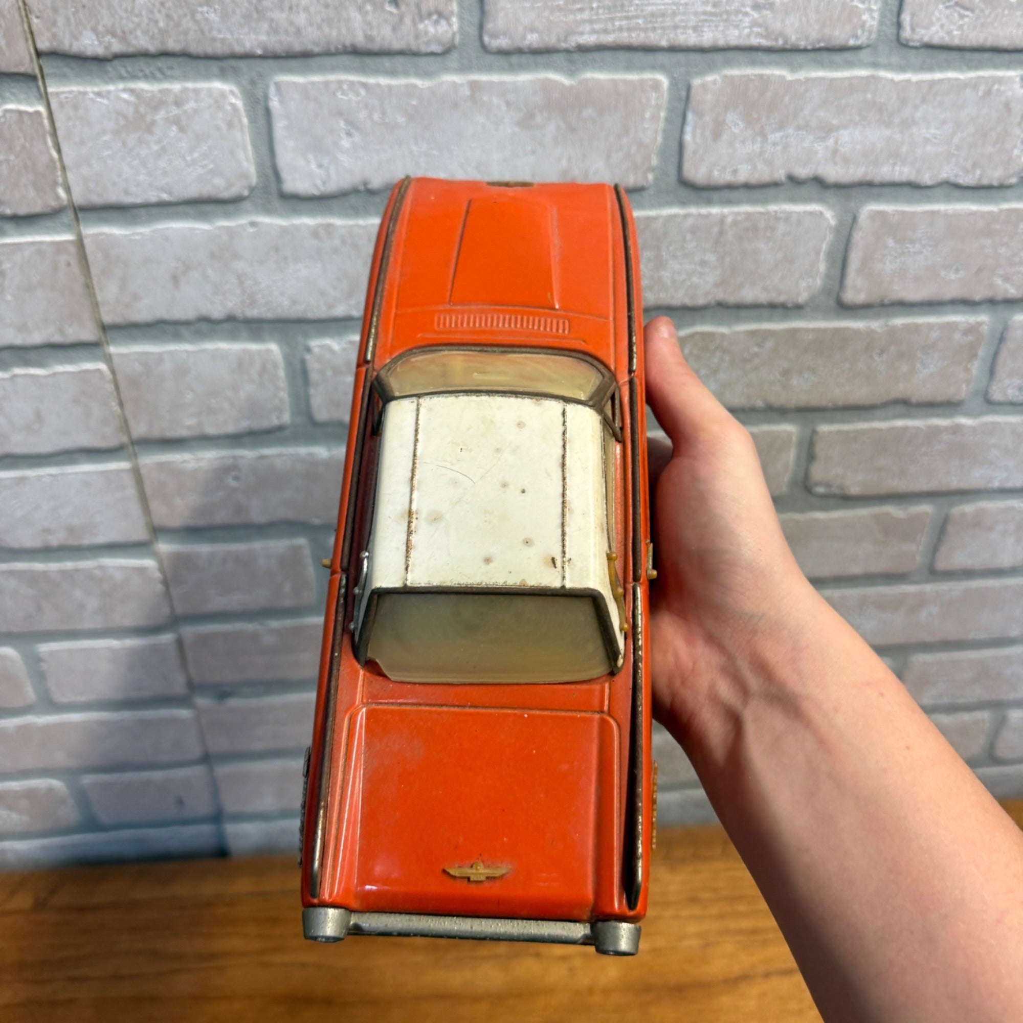 Vintage Tin 1963 Ford Thunderbird Sedan Model 203 Red and White Model Car Voiture? Friction Powered