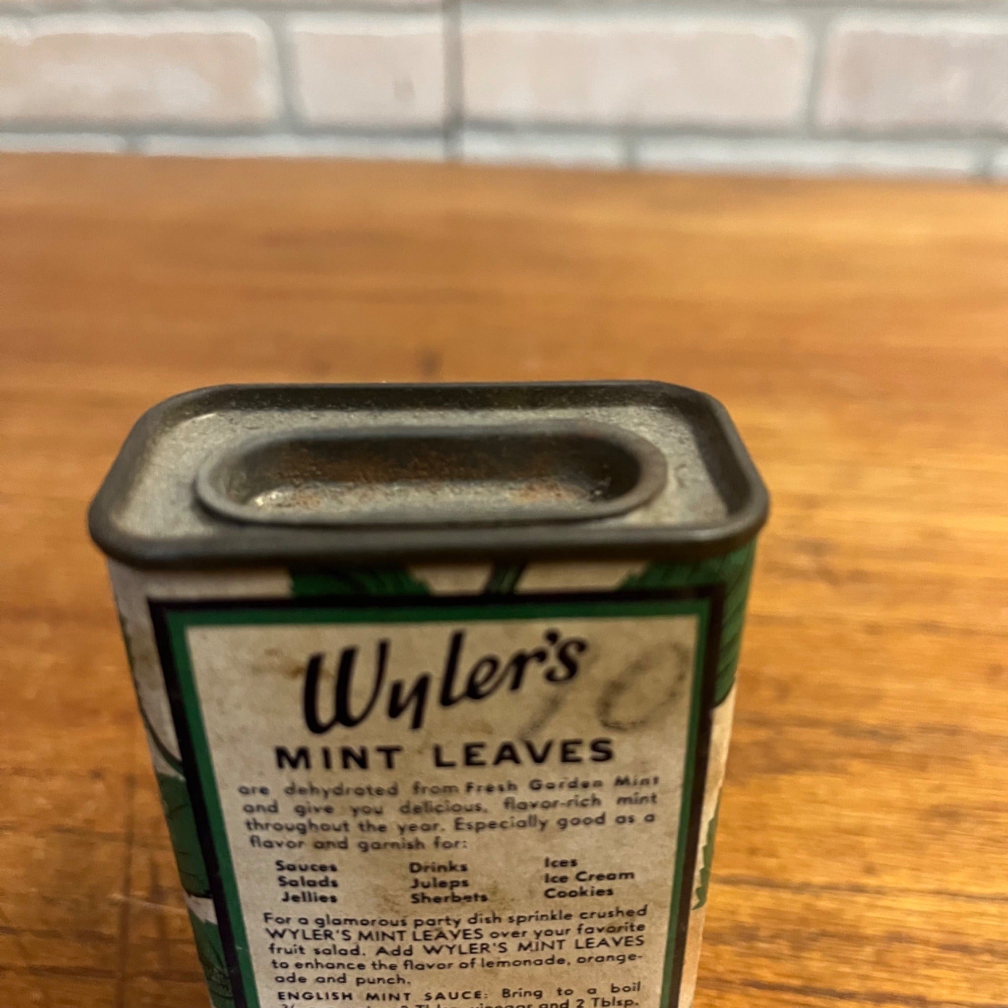 Vintage Wylers Mint Leaves Chicago IL Illinois Spice Tin Kitchen Decor