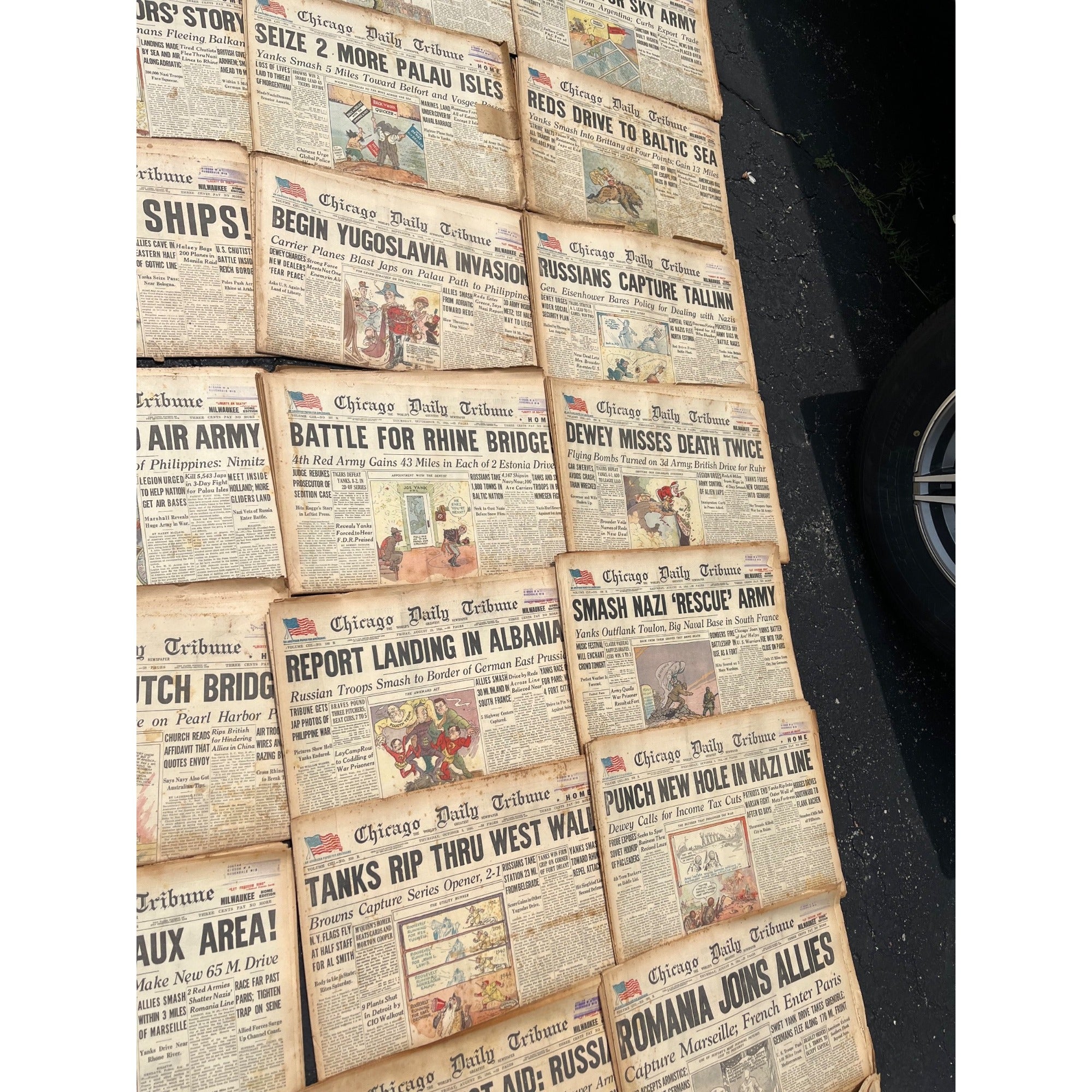 Chicago Daily Tribune Newspaper Lot WWII 1944-45 Cartoon Headliners US Army Homefront
