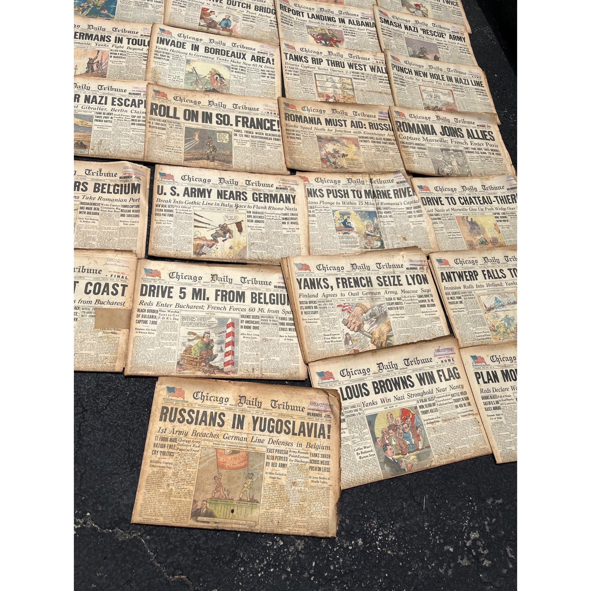 Chicago Daily Tribune Newspaper Lot WWII 1944-45 Cartoon Headliners US Army Homefront