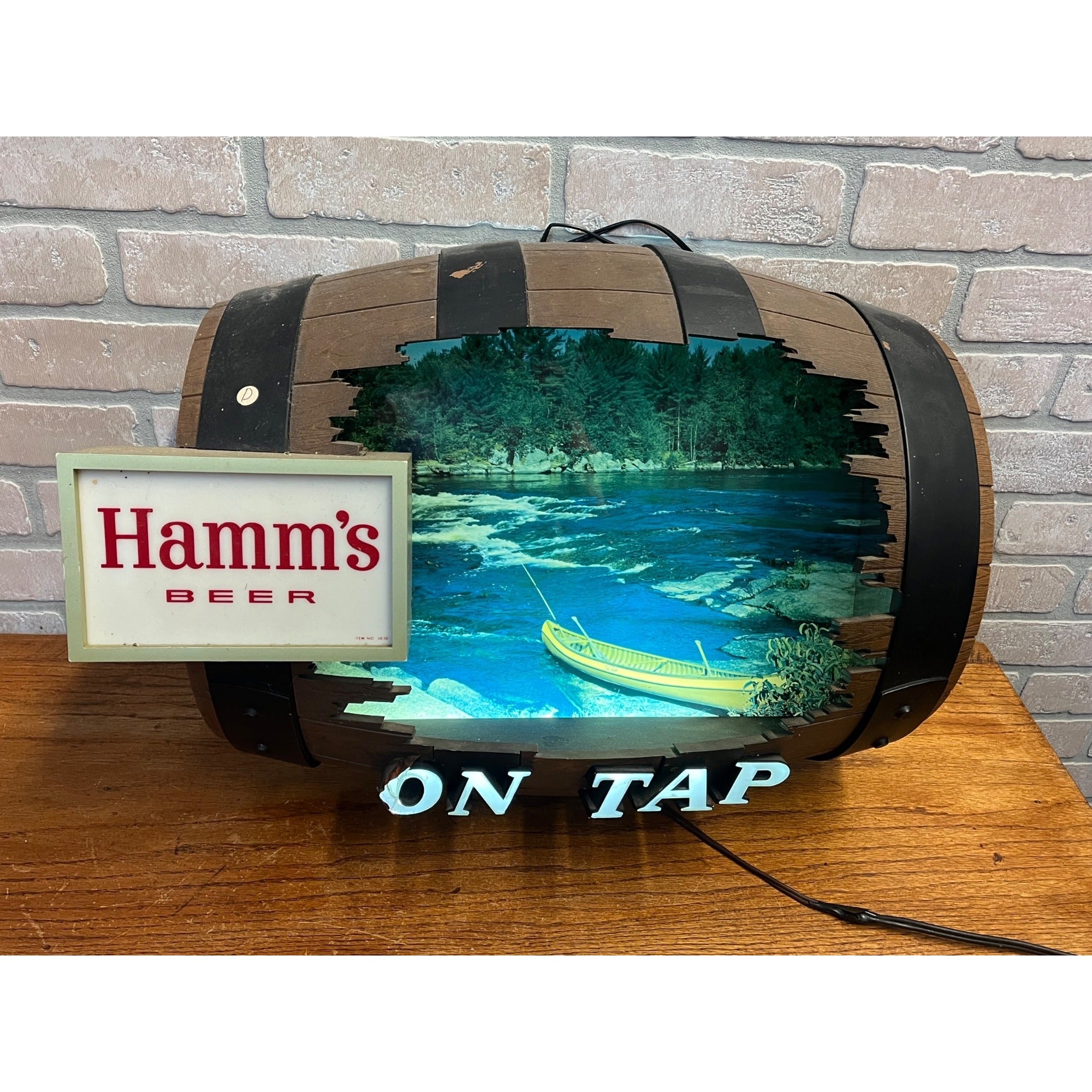 Vintage Hamm's Beer Lighted Barrel Sign Canoe Scene On Tap Bar Display Wall Hanging