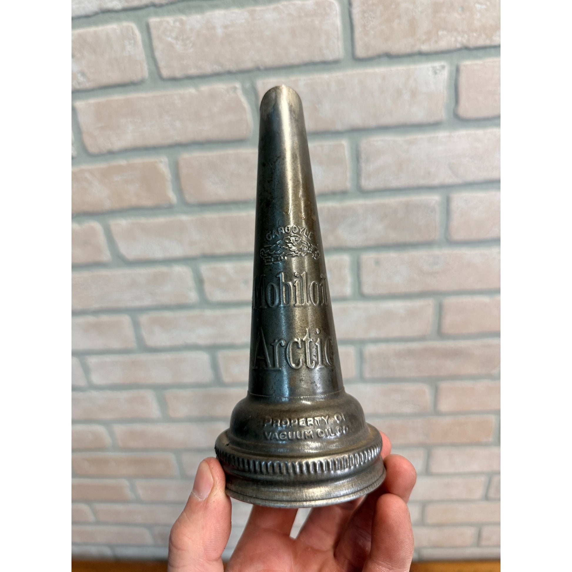 Vintage Mobil Oil Arctic Tin Spout Embossed Oil Bottle Jar Top