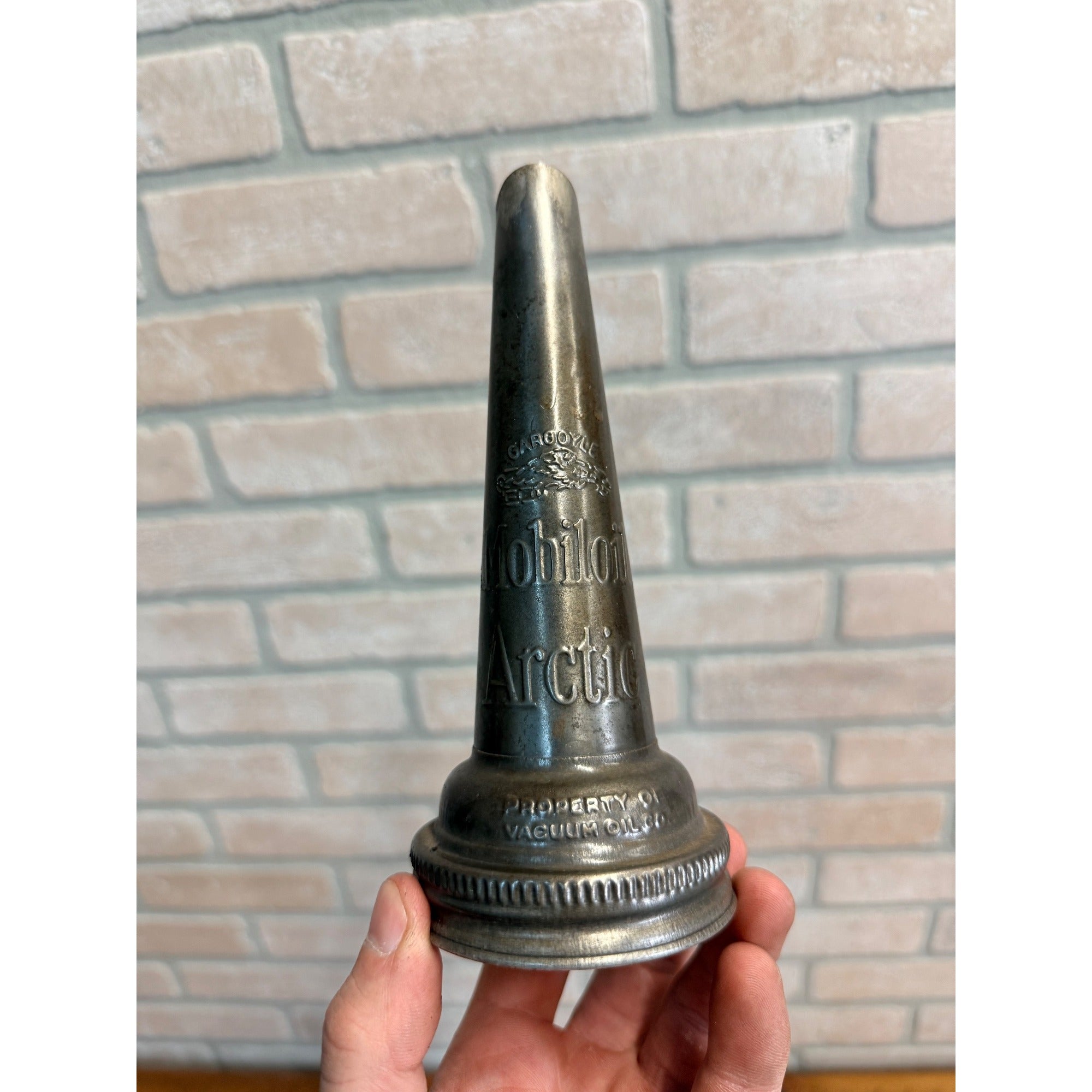 Vintage Mobil Oil Arctic Tin Spout Embossed Oil Bottle Jar Top