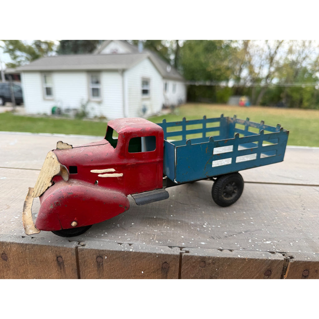 Vintage 1930s Marx Wyandotte Farm Truck Red/Blue Pressed Steel Toy