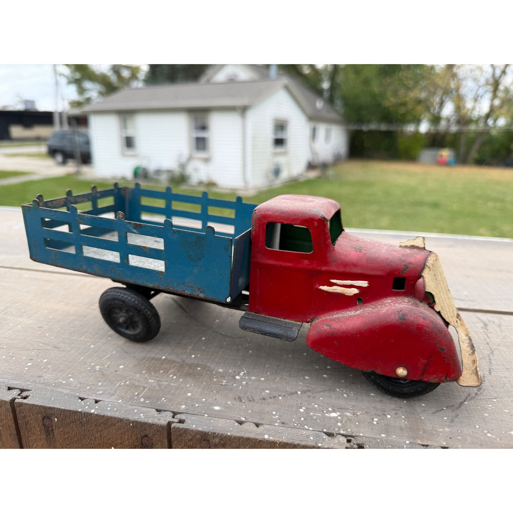 Vintage 1930s Marx Wyandotte Farm Truck Red/Blue Pressed Steel Toy