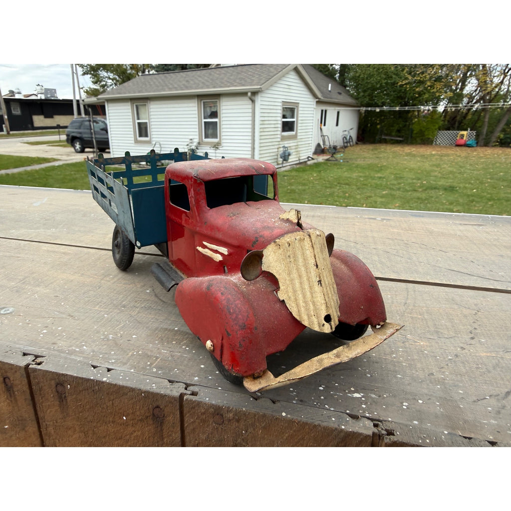 Vintage 1930s Marx Wyandotte Farm Truck Red/Blue Pressed Steel Toy