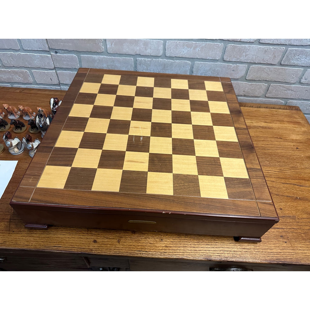 Ducks Unlimited Dogs & Ducks Chess Set & Board Complete 2004/2005 Loon Lake