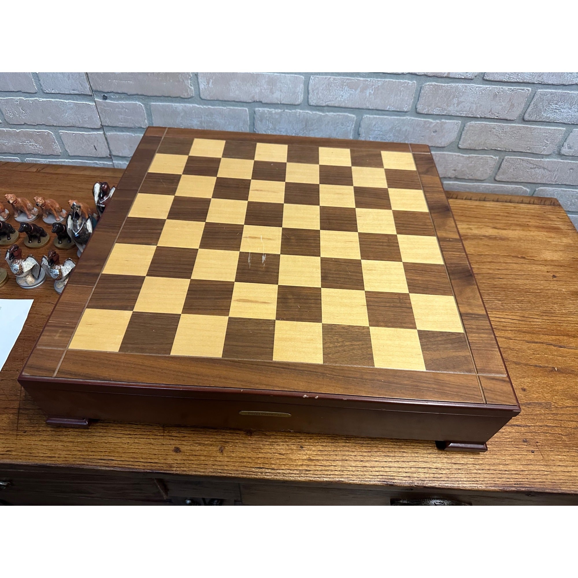 Ducks Unlimited Dogs & Ducks Chess Set & Board Complete 2004/2005 Loon Lake