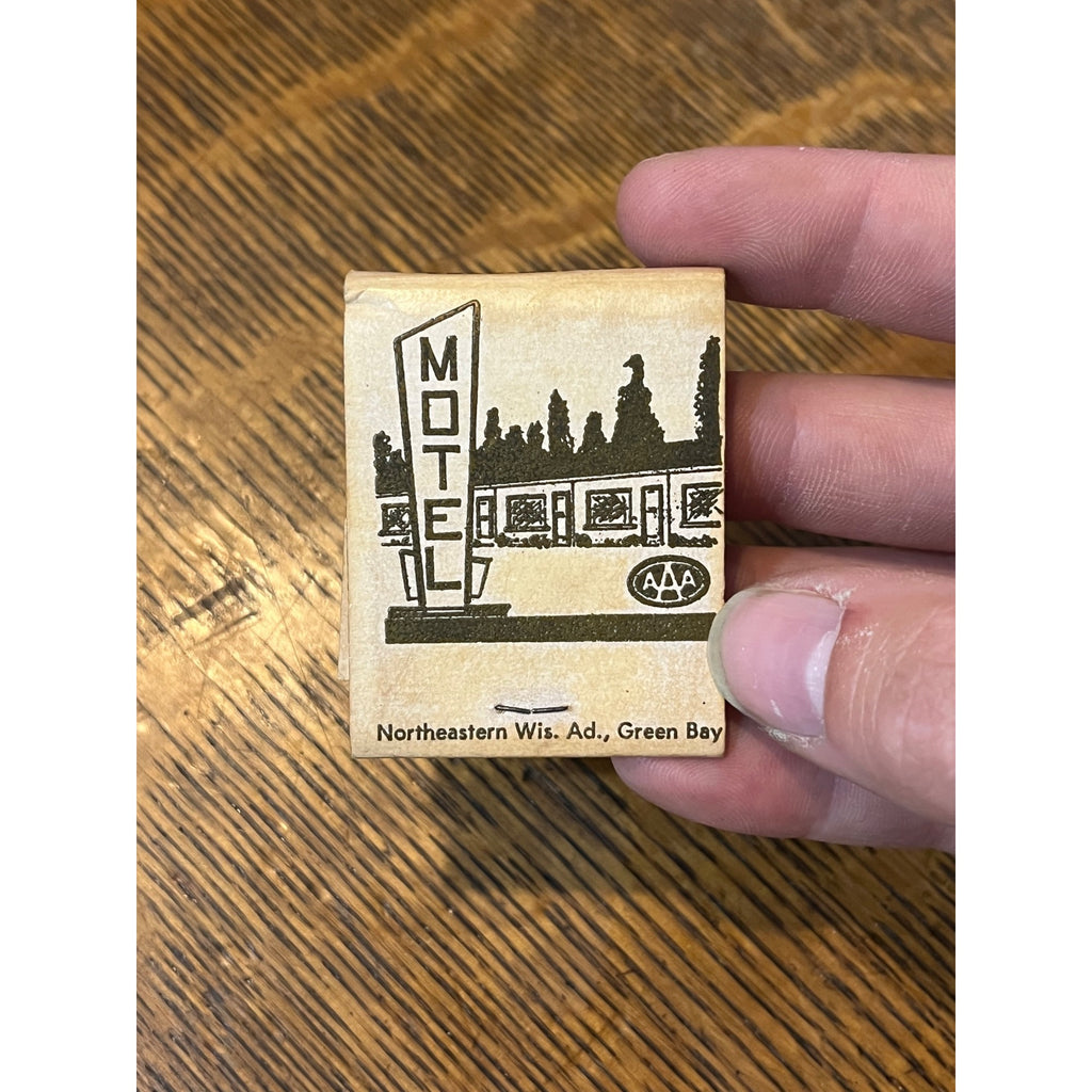 Vintage Matchbook Advertising - White Eagle Motel - Eagle River, Wis.