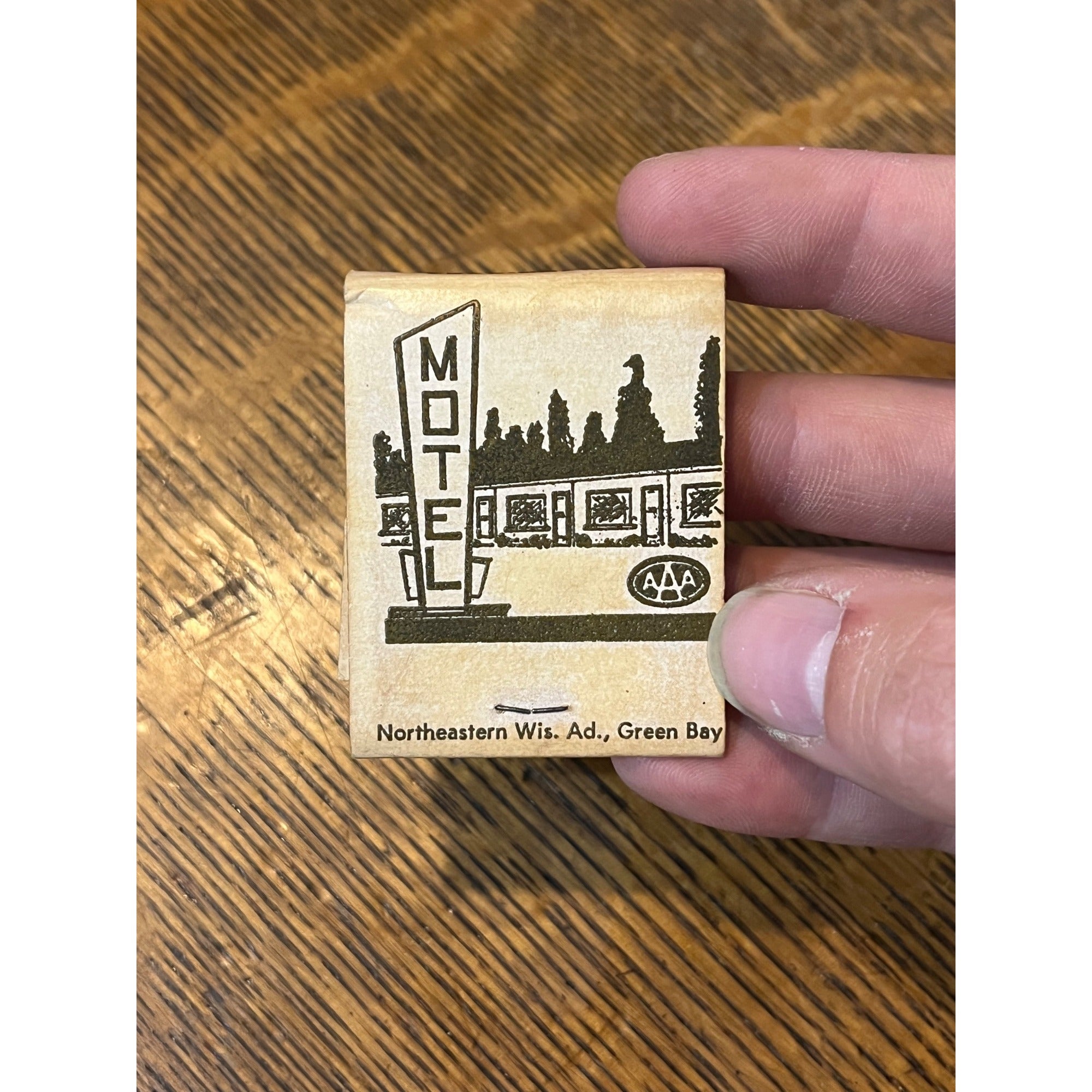 Vintage Matchbook Advertising - White Eagle Motel - Eagle River, Wis.