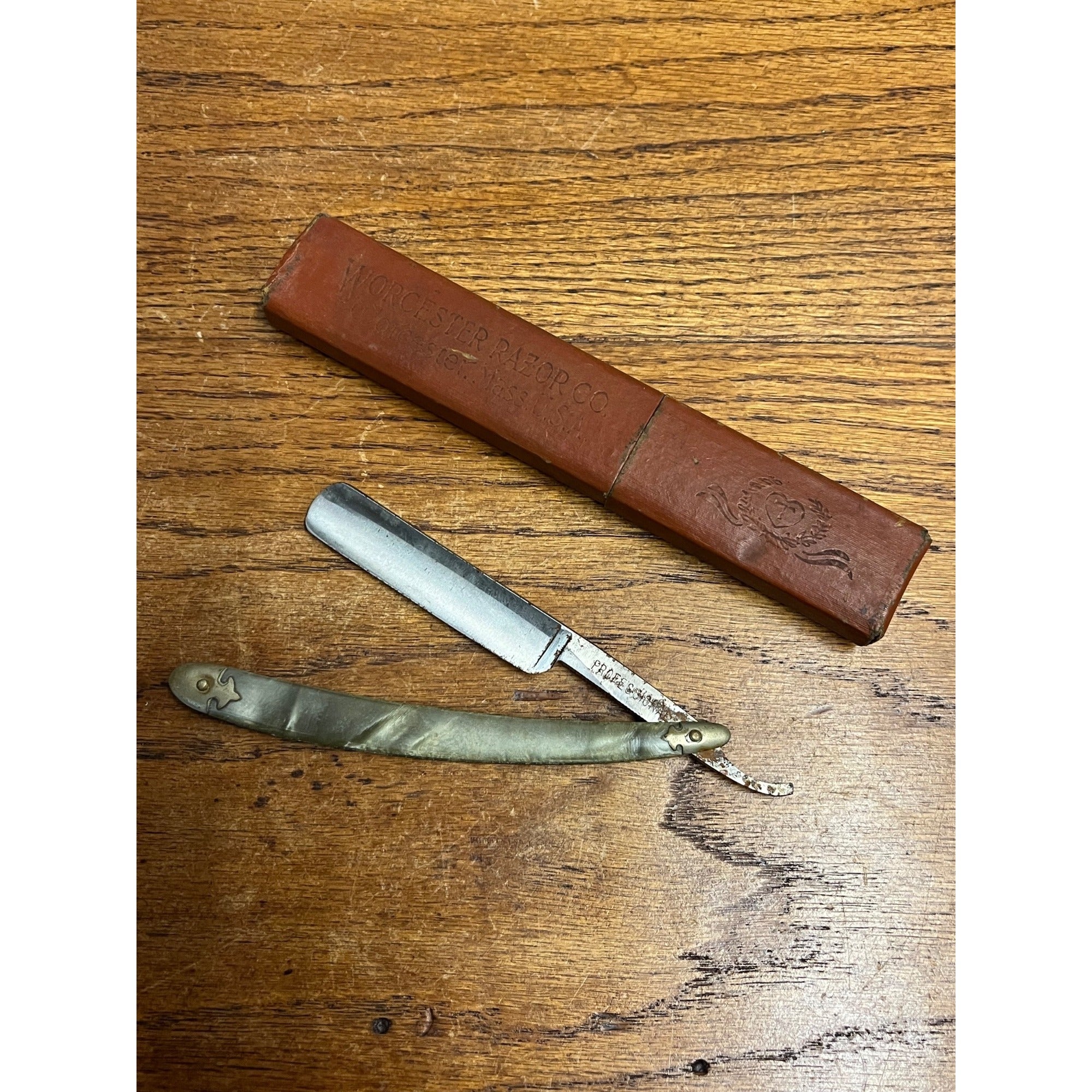 Vintage Straight Blade Shaving Razor w/ Box - Marked "Professional" Grene Handle
