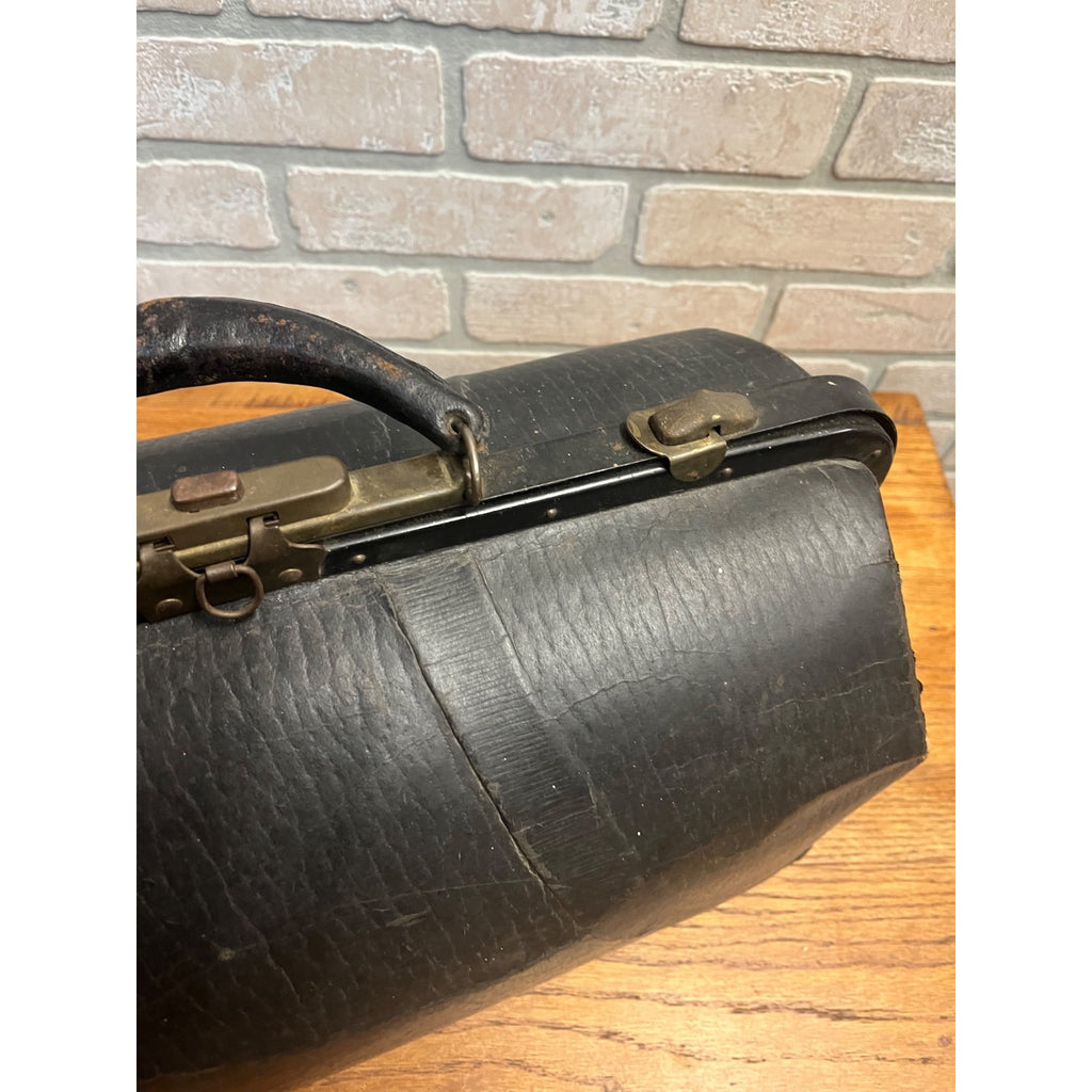 Antique Early 1900s Doctor Bag Medicine Bag Black No Key - Distressed