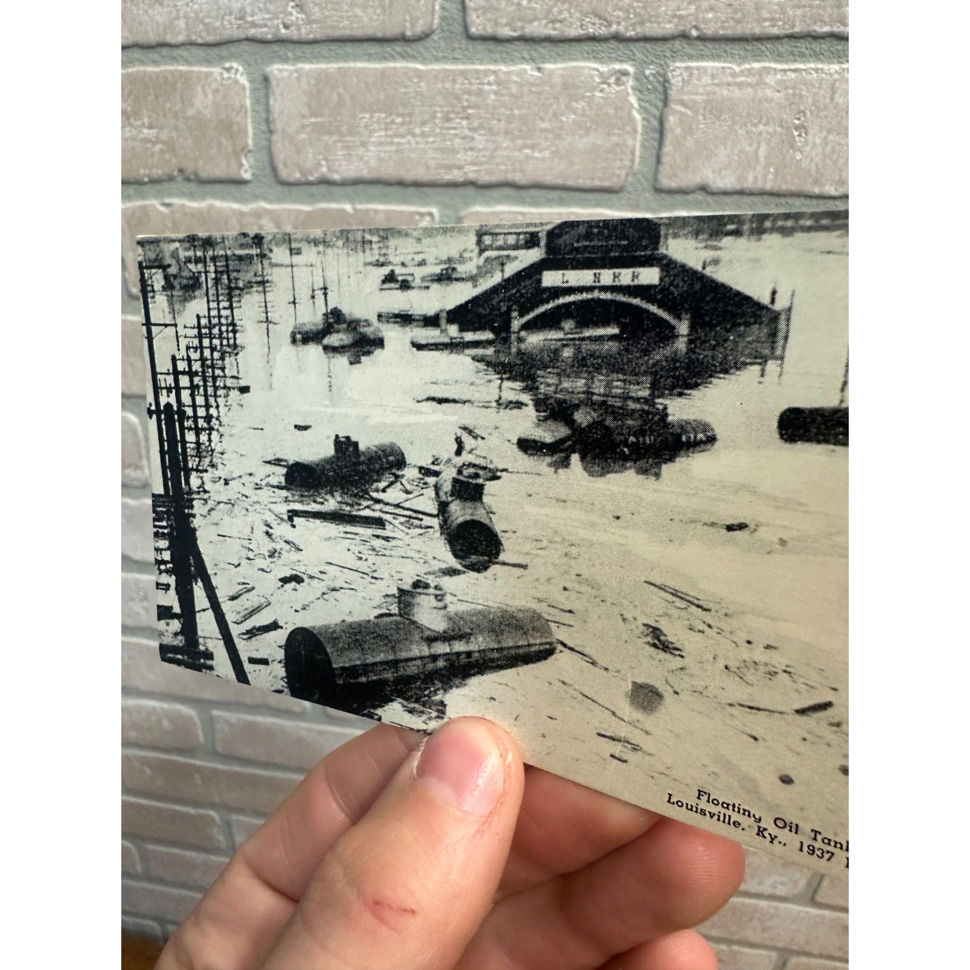 Louisville Ky Floating Oil Tanks l & N Railroad Building 1937 Flood Postcard
