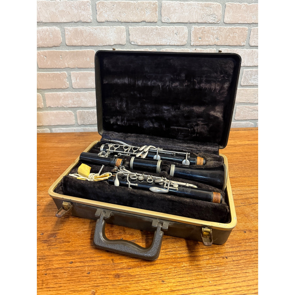 Vintage Selmer Bundy 577 Resonite Bb Clarinet w/ Hard Case For Parts Repair
