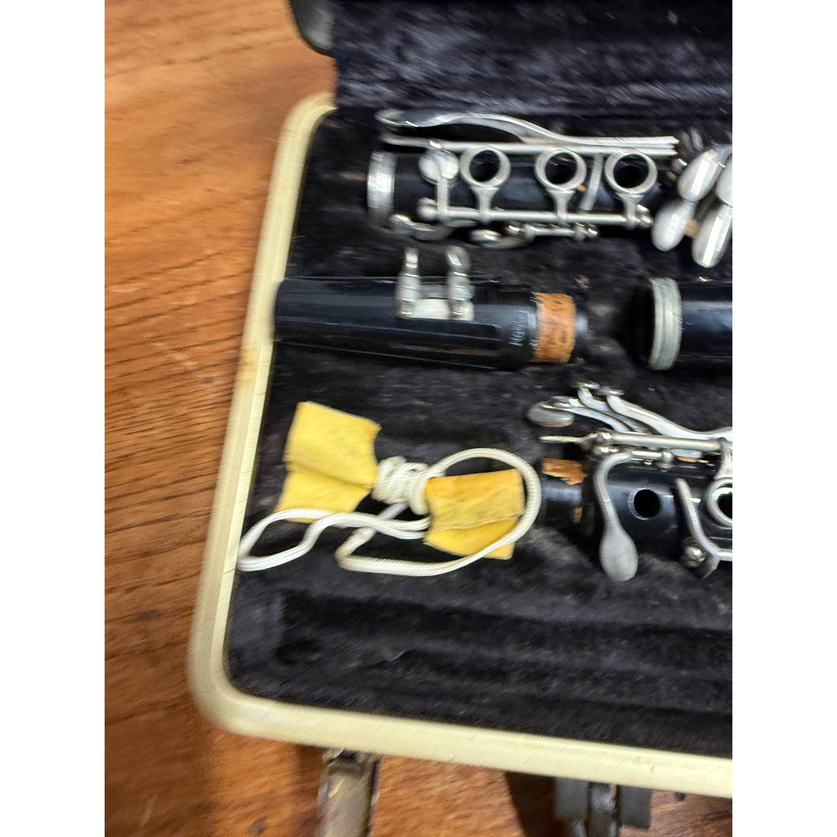 Vintage Selmer Bundy 577 Resonite Bb Clarinet w/ Hard Case For Parts Repair