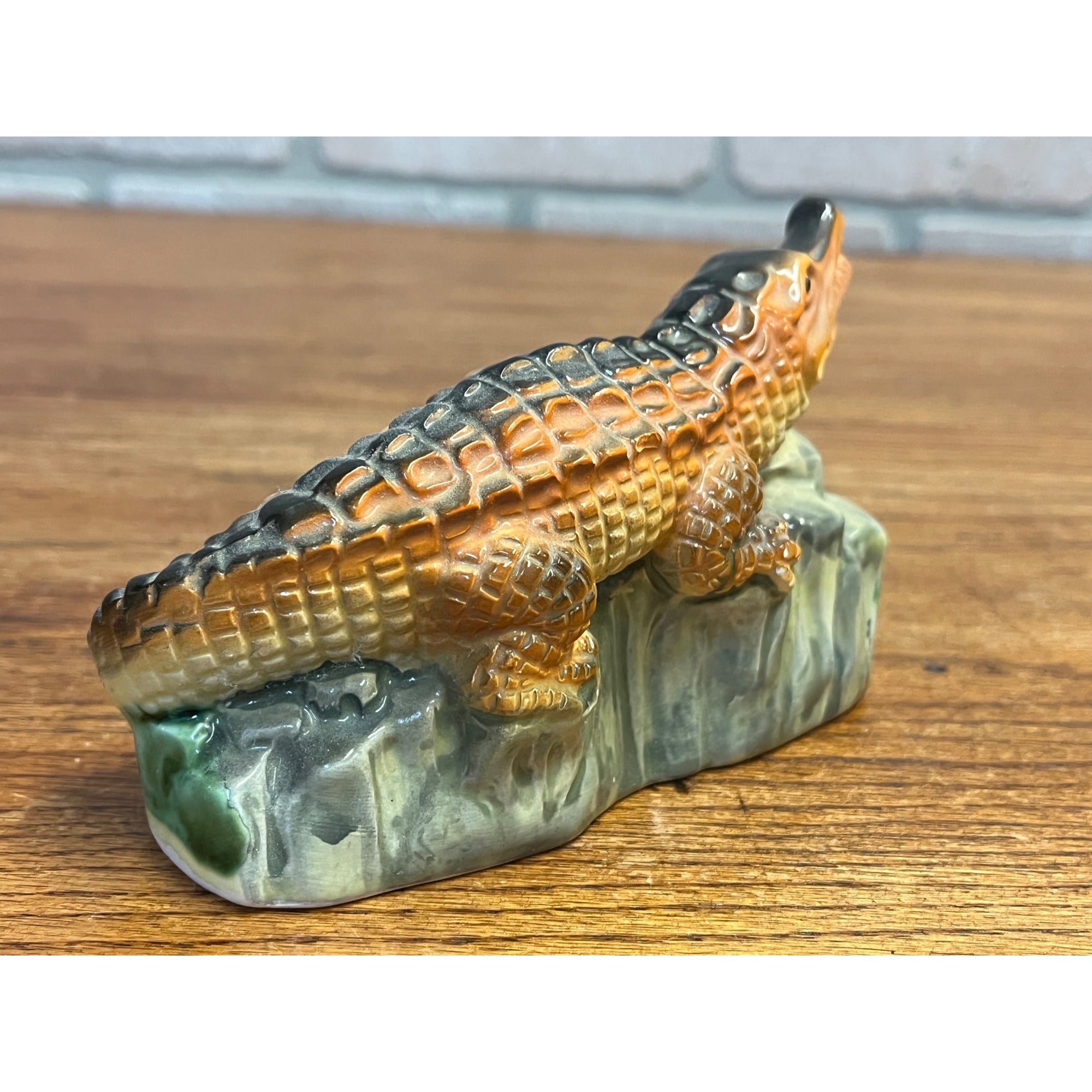 Vintage Florida Alligator Novelty Ceramic Souvenir Figurine Thermometer