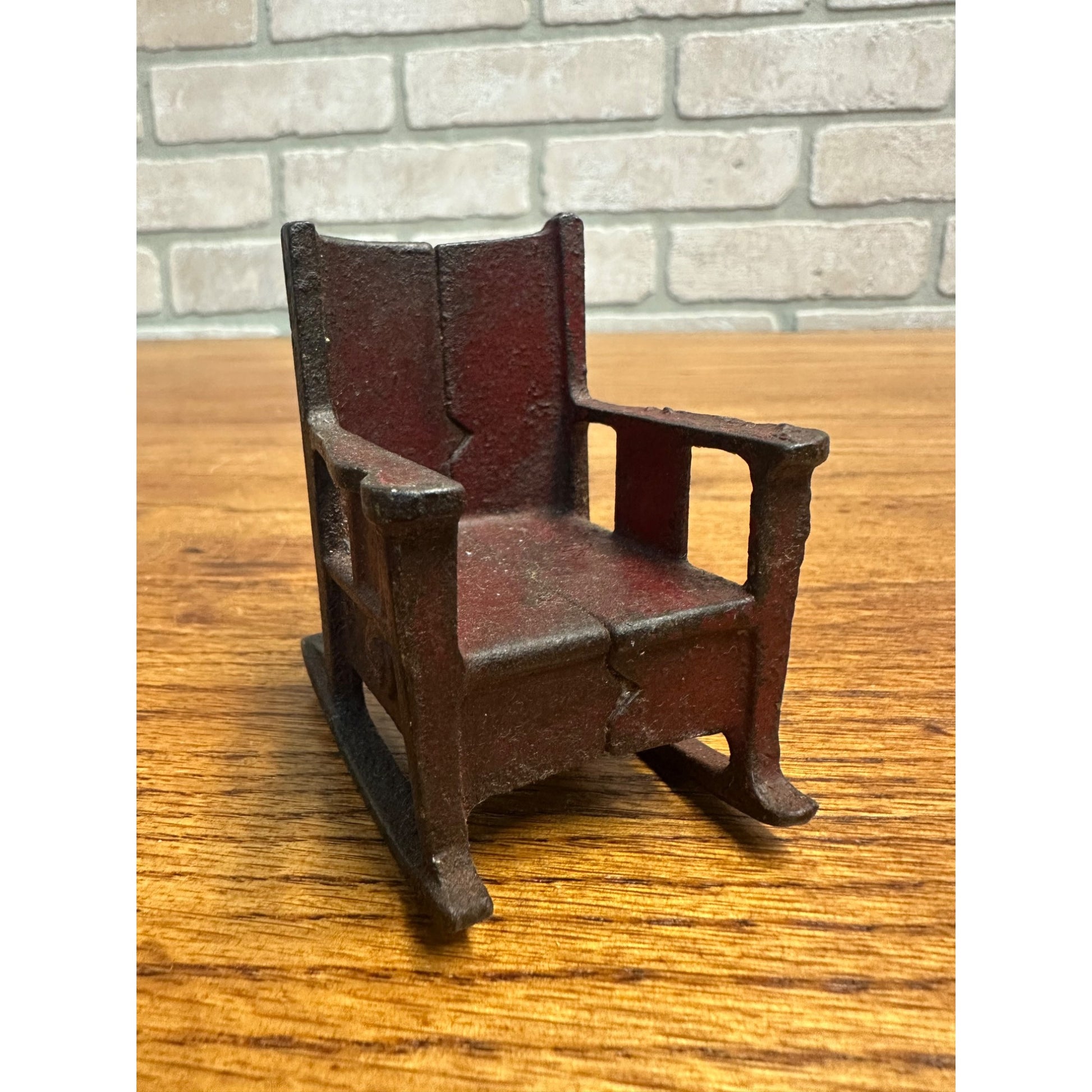 Antique Kilgore Arcade Cast Iron Rocking Chair Doll Dollhouse Miniature