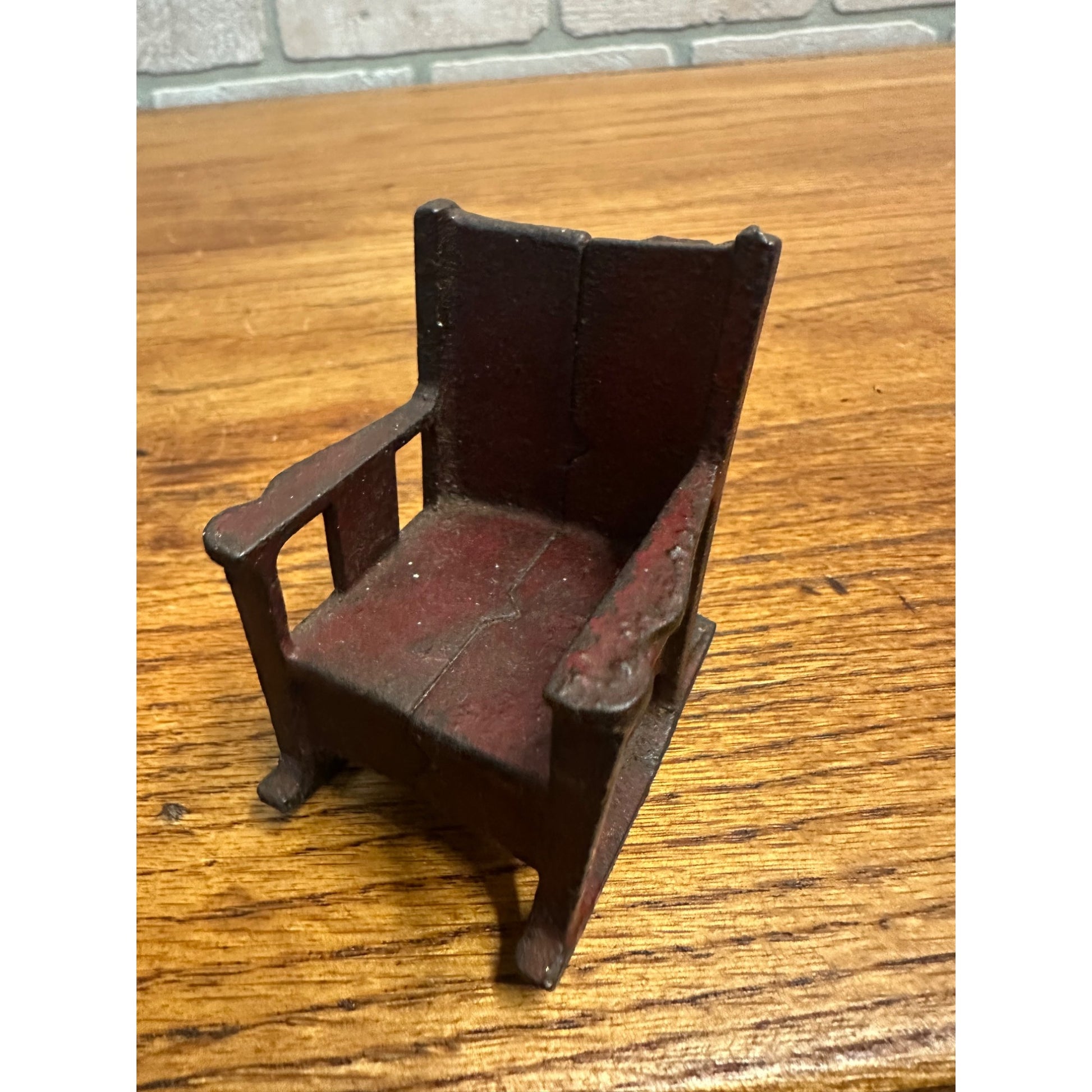 Antique Kilgore Arcade Cast Iron Rocking Chair Doll Dollhouse Miniature