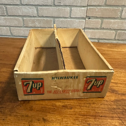 Vintage 7up Cardboard Family Pack Bottle Carrier Case 10 x 15 x 6